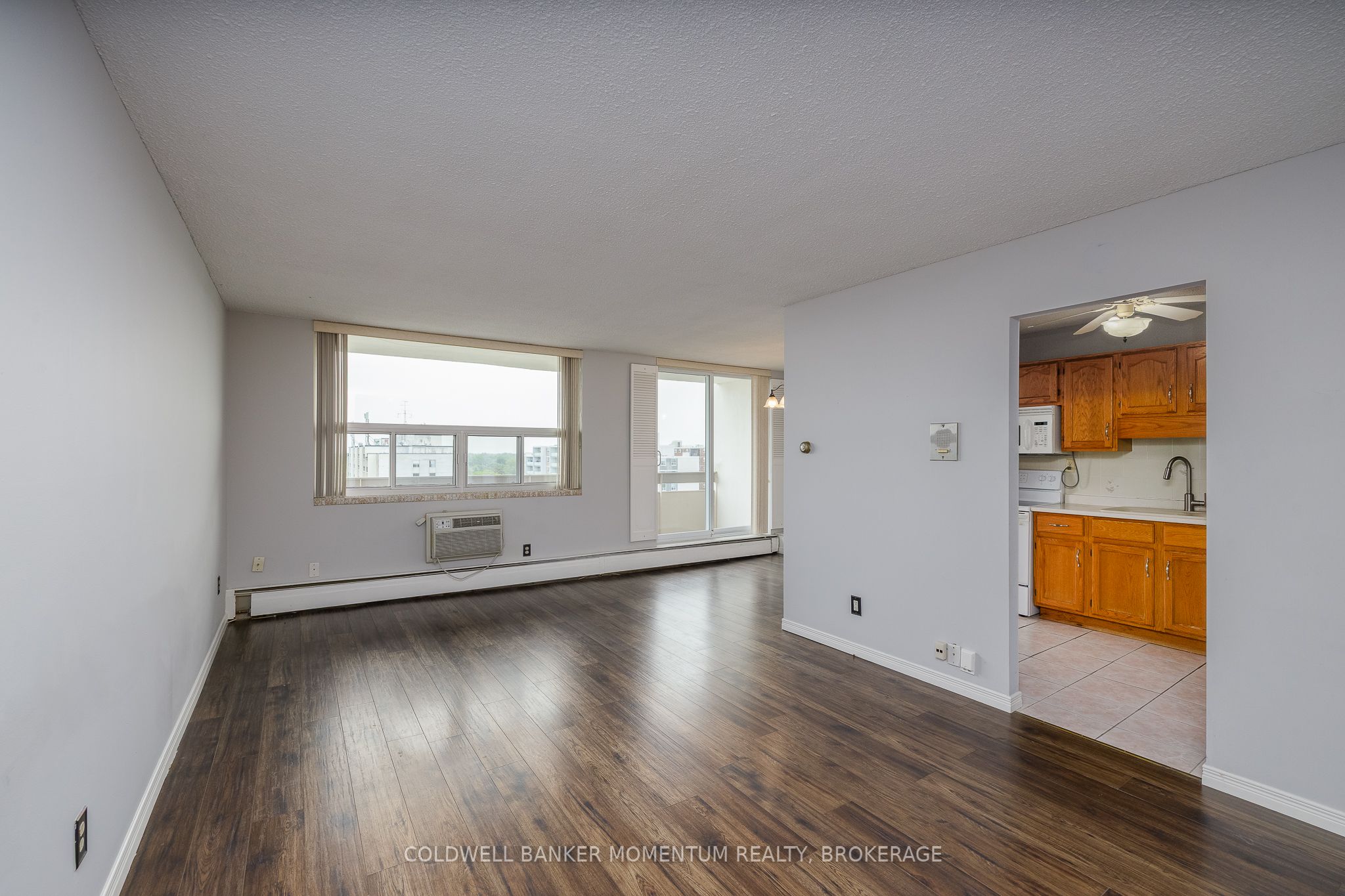 365 Geneva Street 1002, St. Catharines, ON L2N 5S7 photo 3