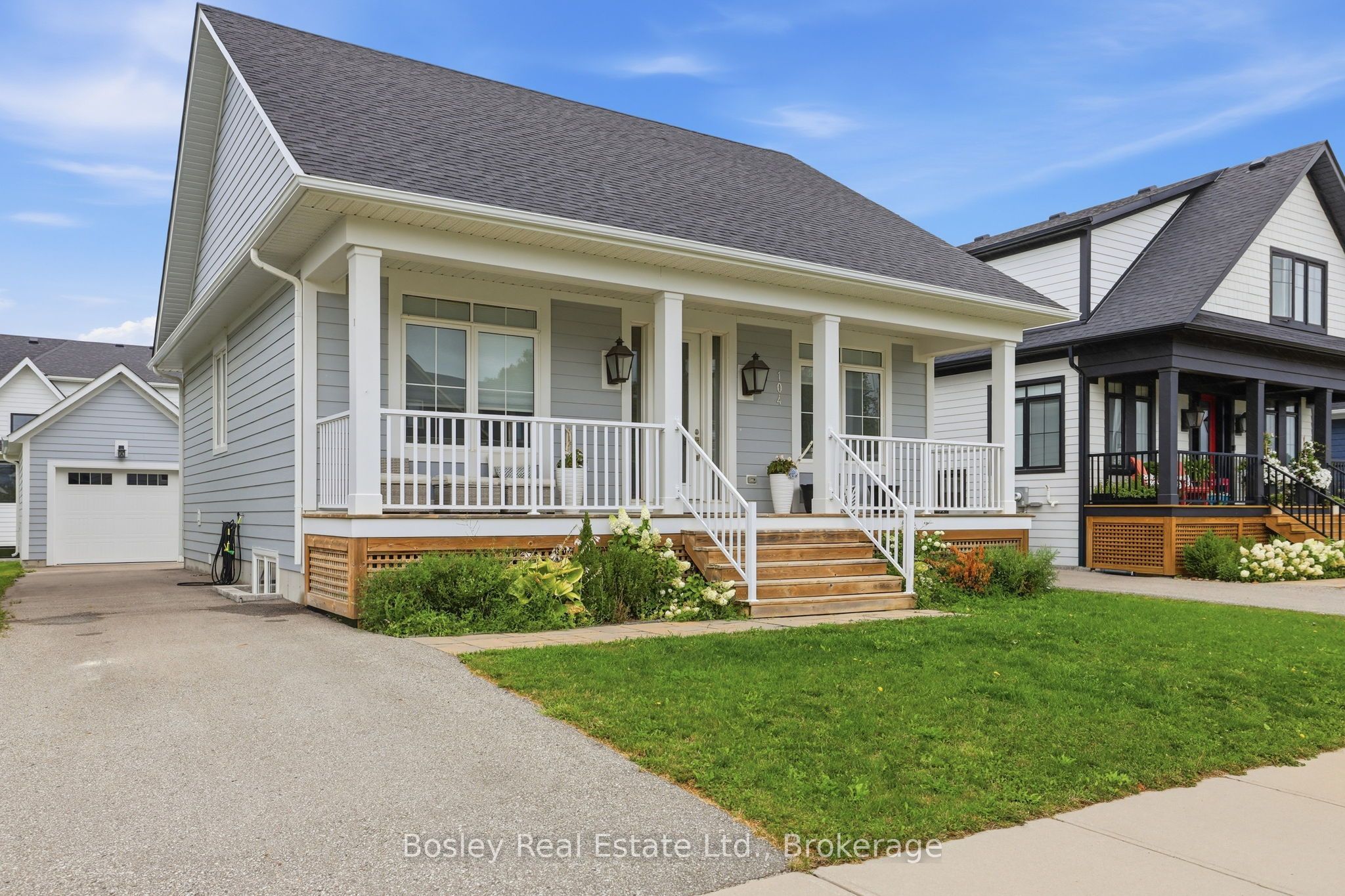 104 Sycamore Street, Blue Mountains, ON L9Y 5S9 photo 2