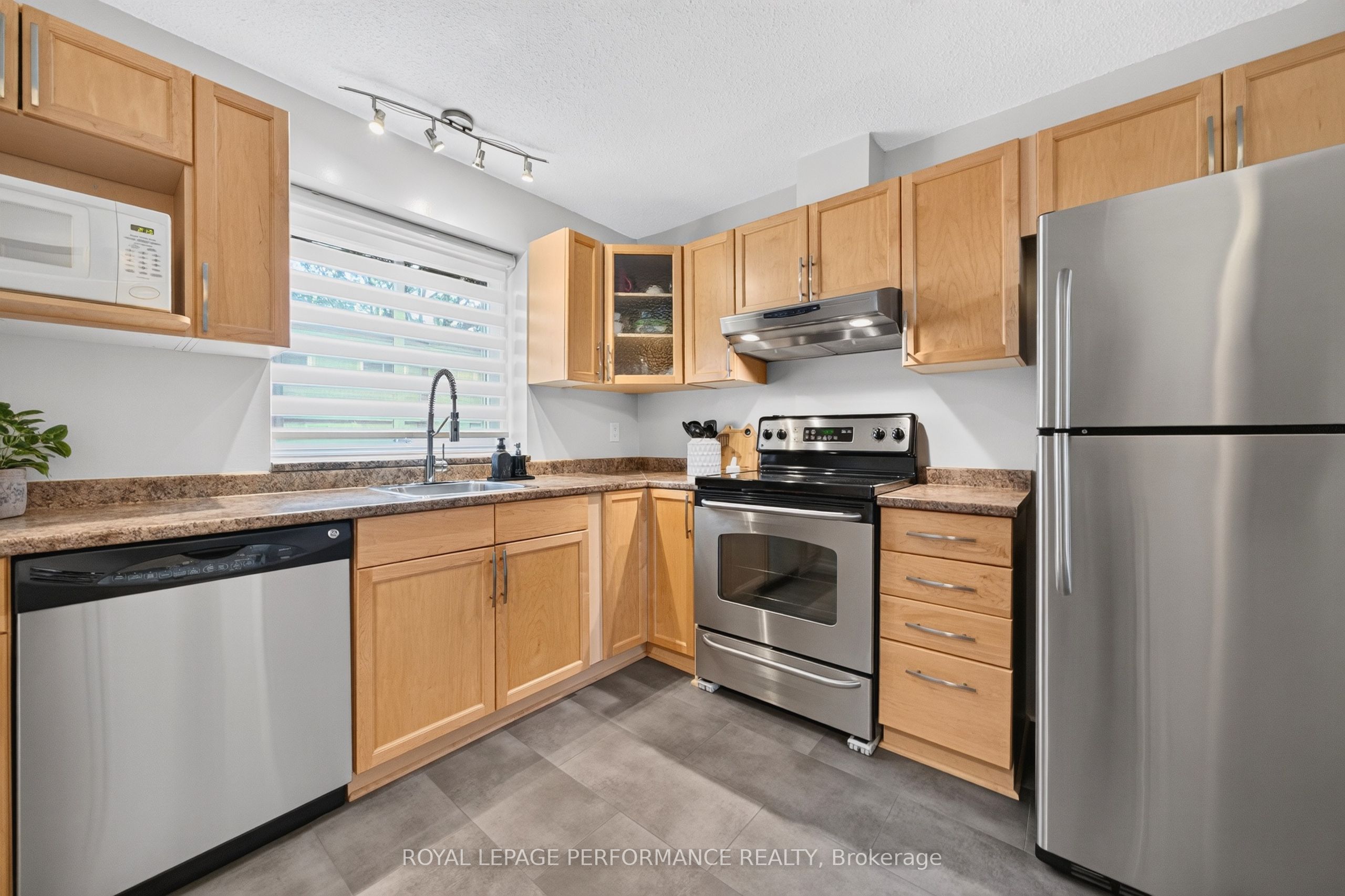 3903E Old Richmond Road (175), Bells Corners and South to Fallowfield, ON K2H 8T8 photo 5