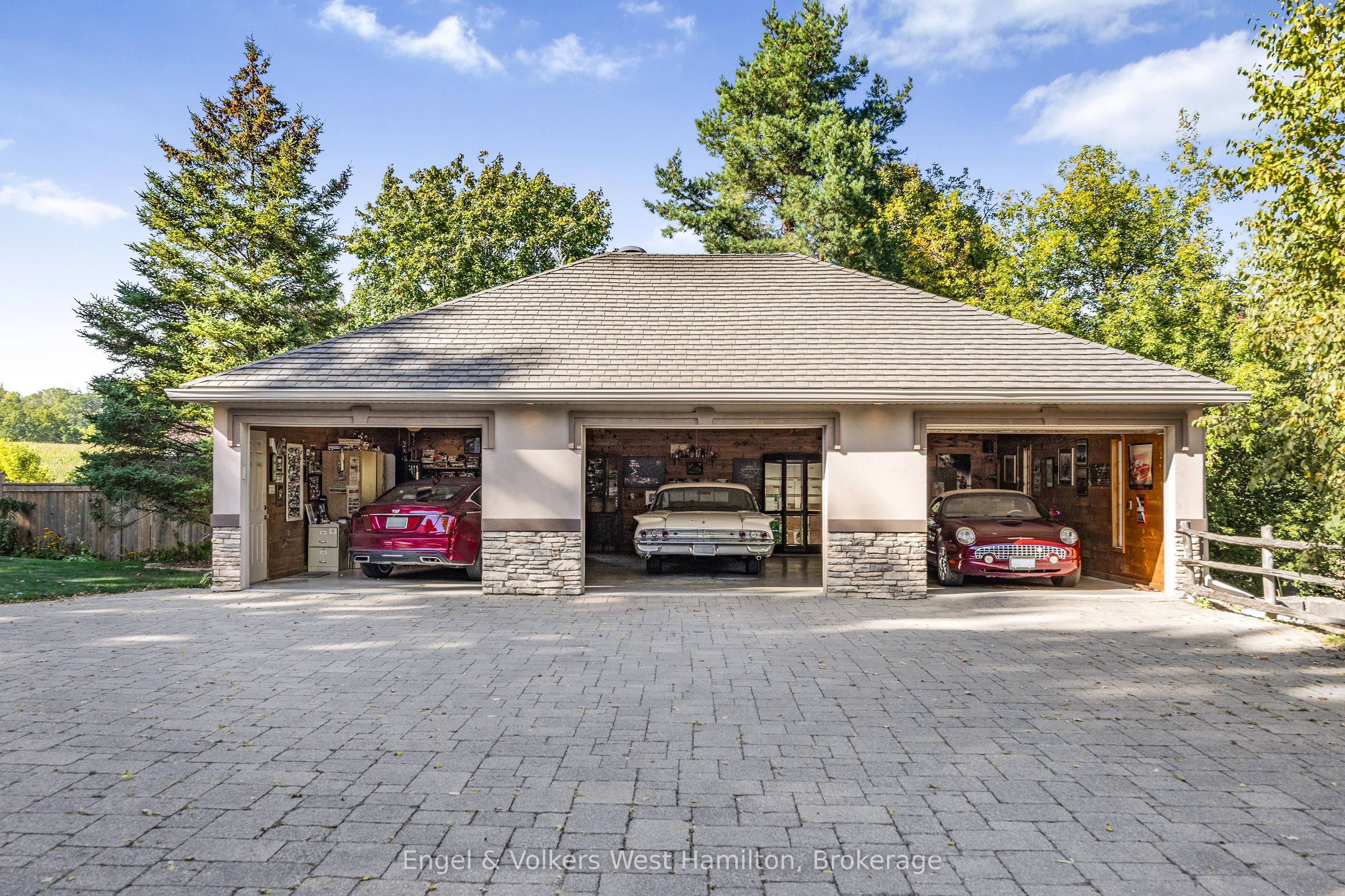94 8 Highway, Hamilton, ON L9H 4V5 photo 3
