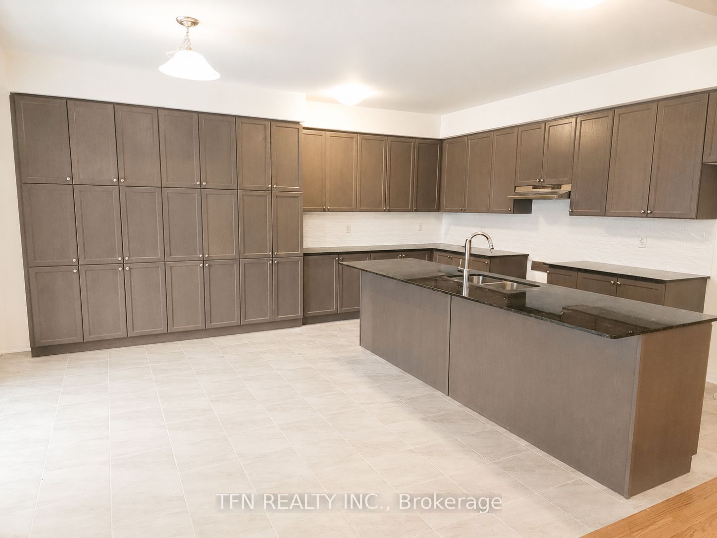 8 Wilmot Road, Brantford, ON N3T 0K8 photo 4
