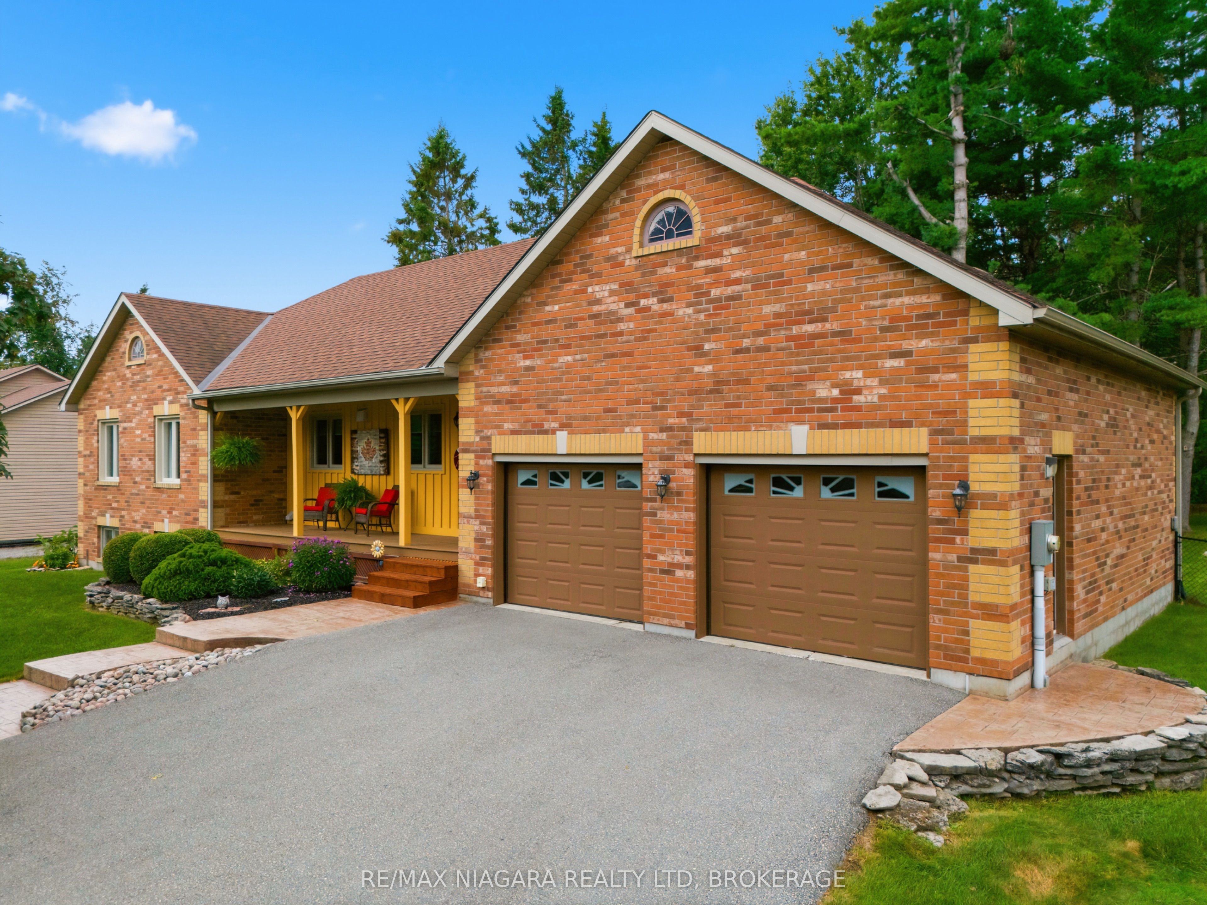 115 Pinewood Boulevard, Kawartha Lakes, ON K0M 2T0 photo 2