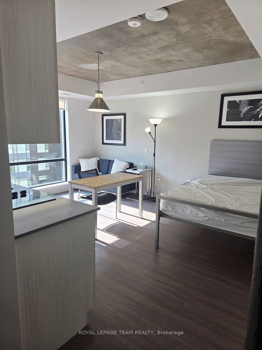 105 Champagne Avenue S 1118, Dows Lake - Civic Hospital and Area, ON K1S 5E5 photo 2