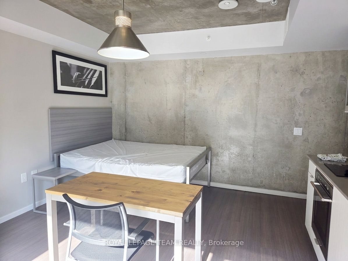 105 Champagne Avenue S 1118, Dows Lake - Civic Hospital and Area, ON K1S 5E5 photo 3