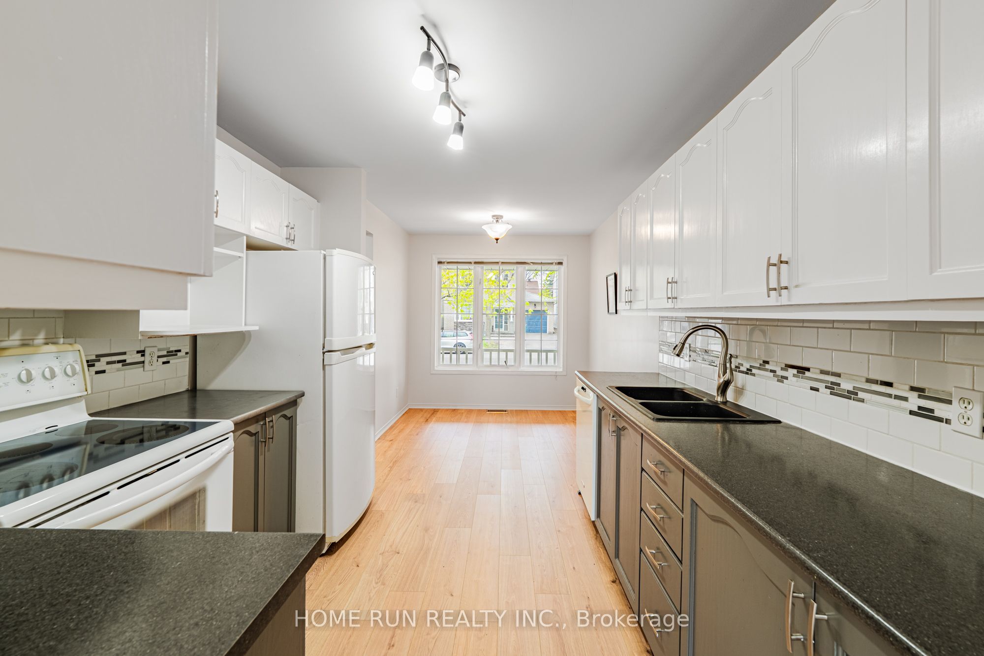 182 Windhurst Drive, Barrhaven, ON K2G 6J4 photo 5