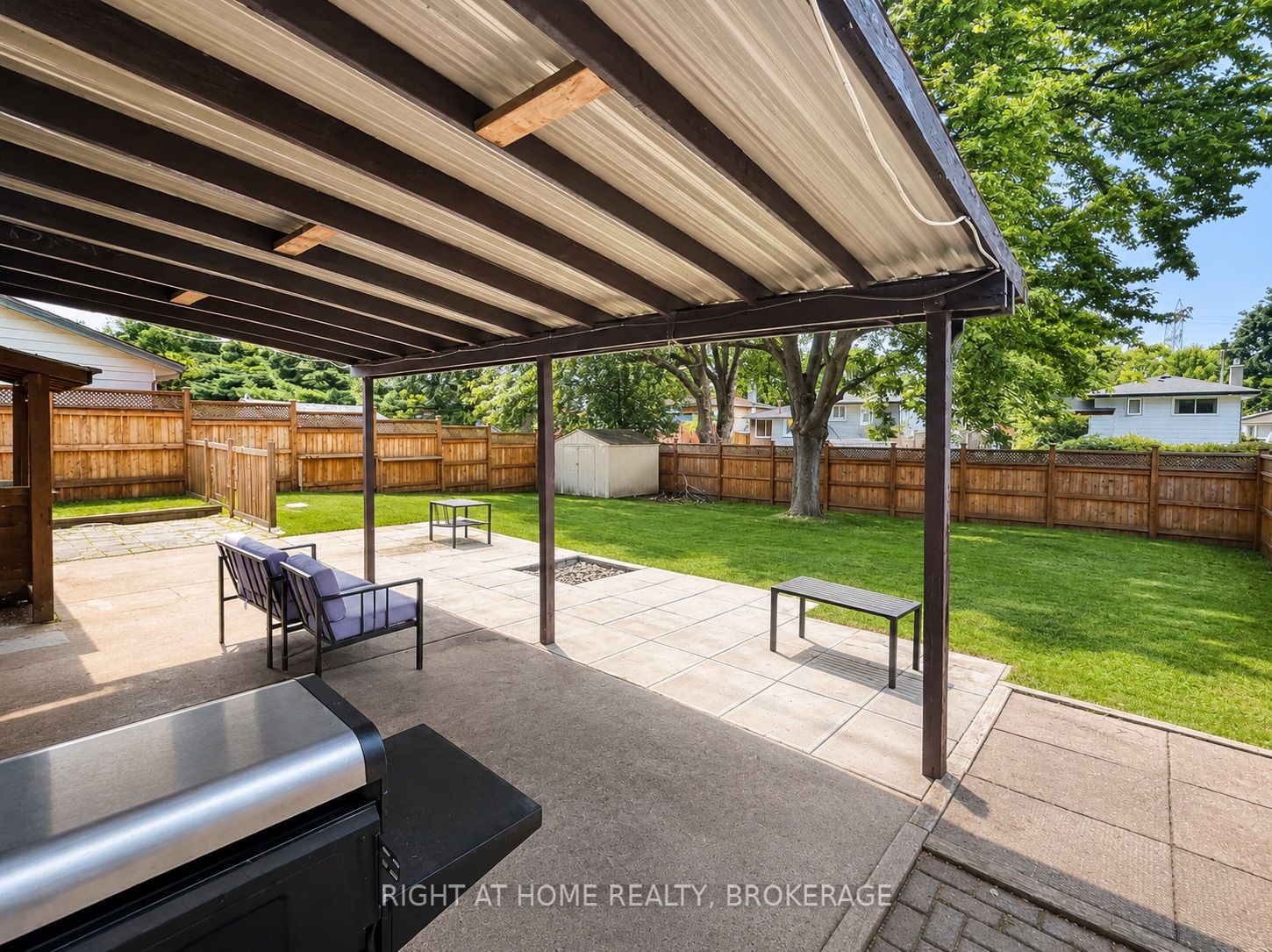 5821 Theresa Street, Niagara Falls, ON L2J 2A2 photo 2