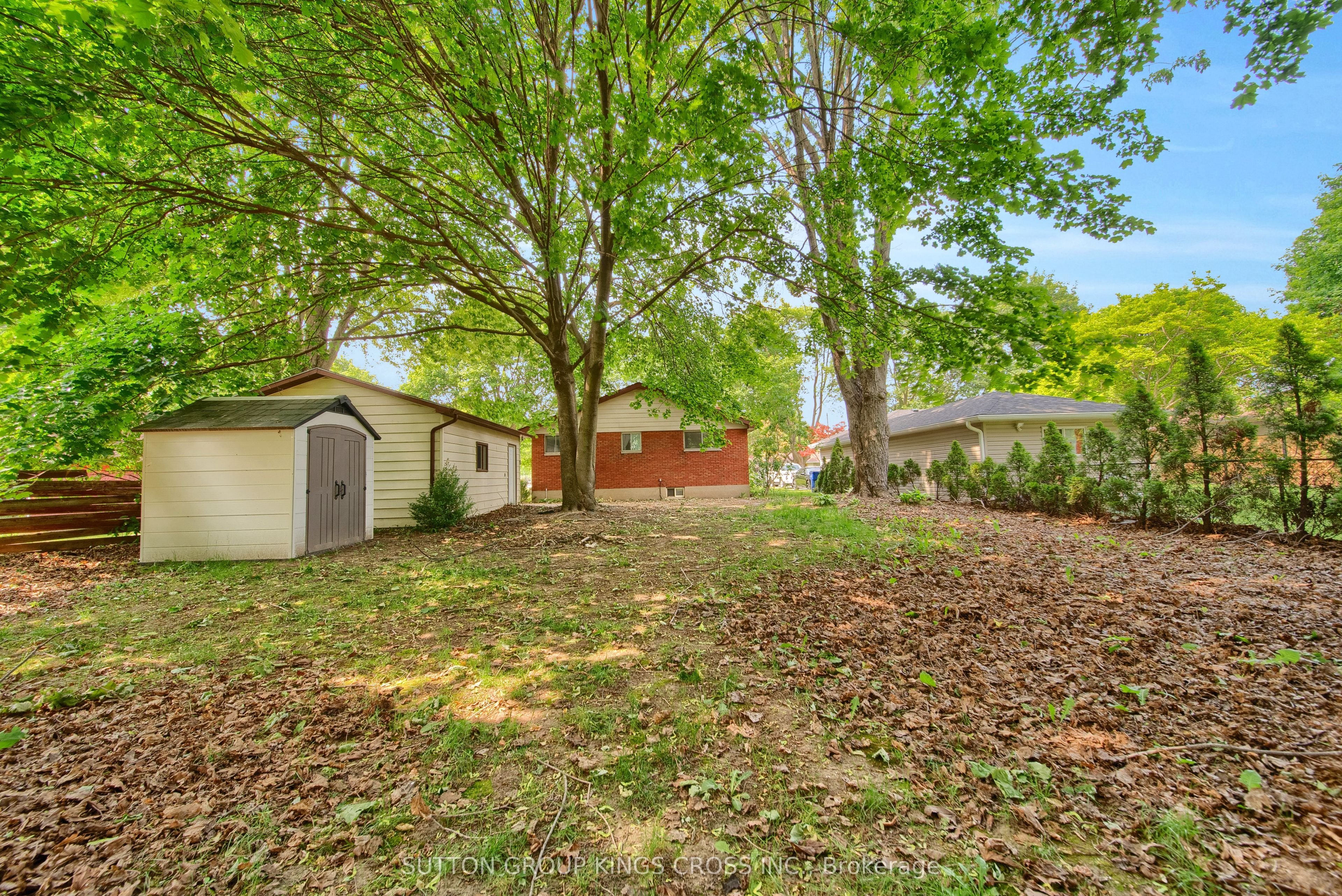 34 Hillcrest Avenue, Chatham-Kent, ON N7M 4E7 photo 3