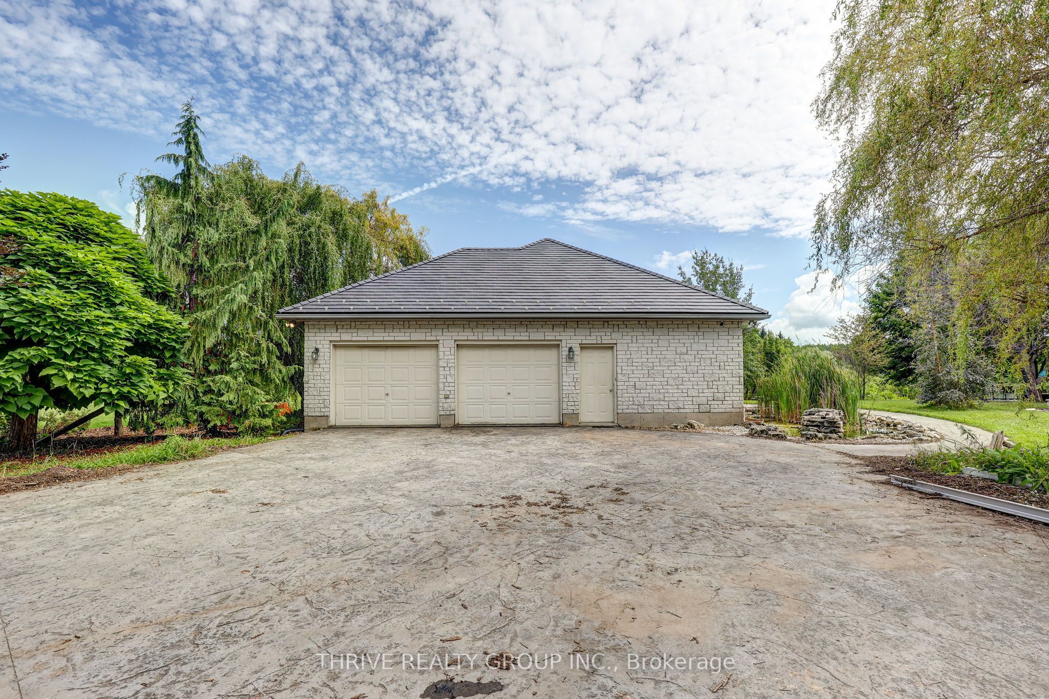 21217 Thames Road, Southwest Middlesex, ON N0L 1A0 photo 4