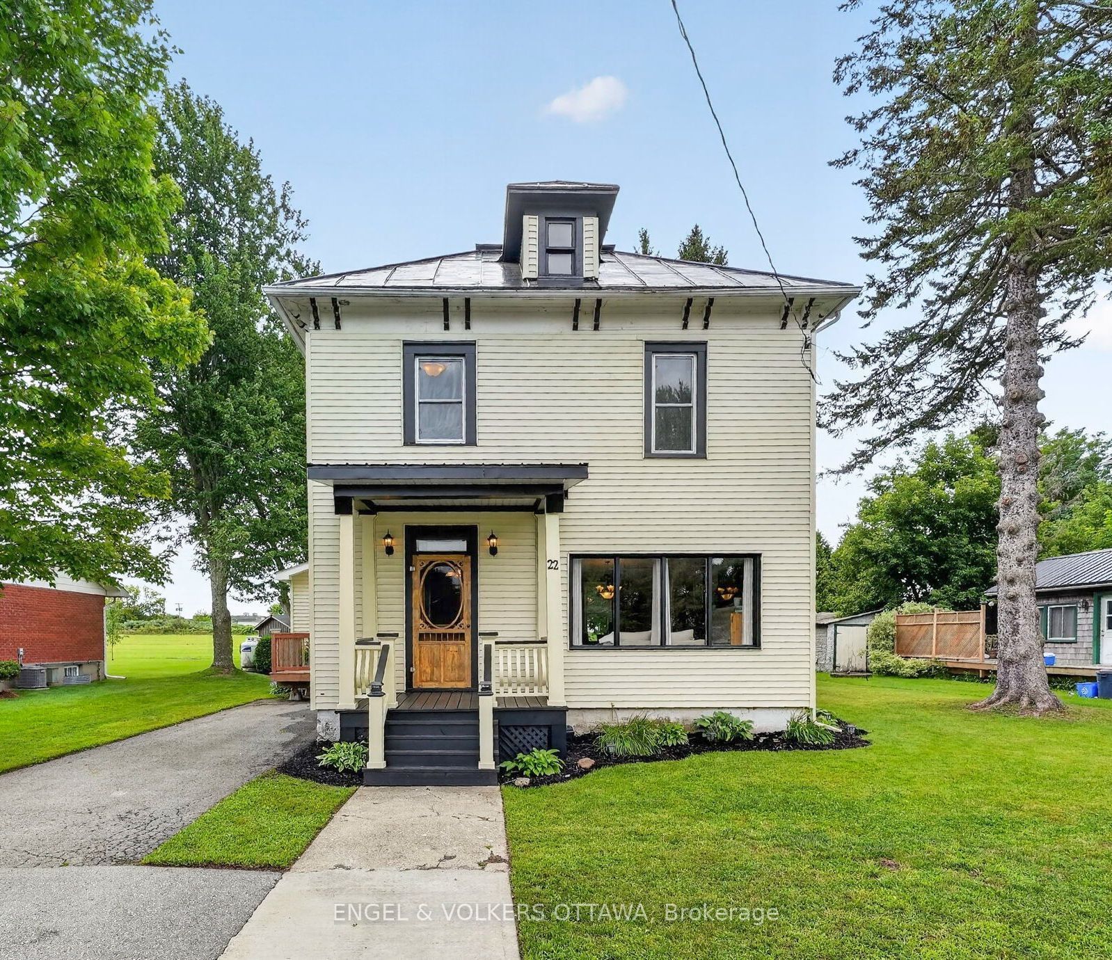 22 Peter Street, North Glengarry, ON K0C 1T0