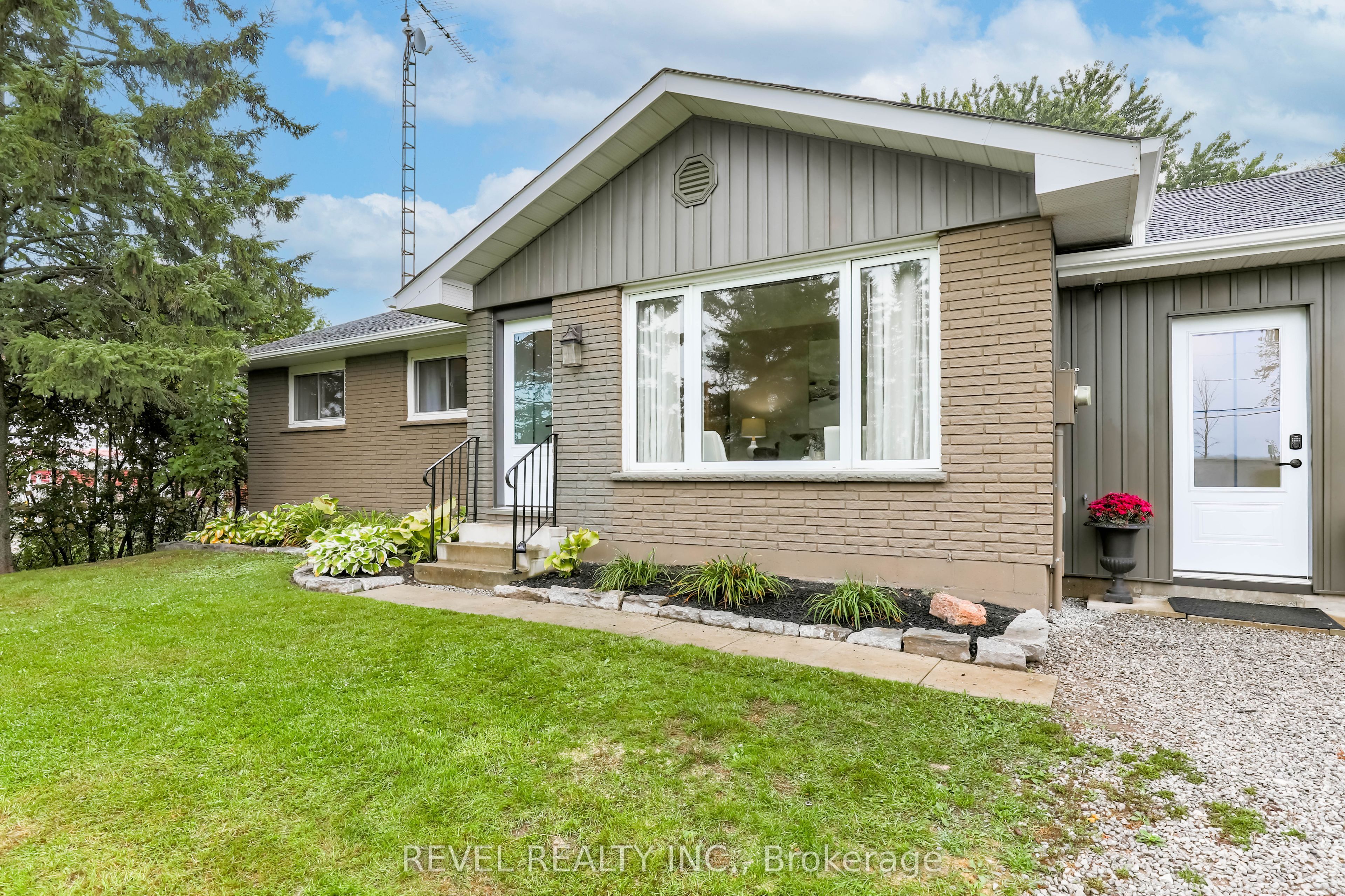 3880 Highway 35, Kawartha Lakes, ON K0M 1G0 photo 2