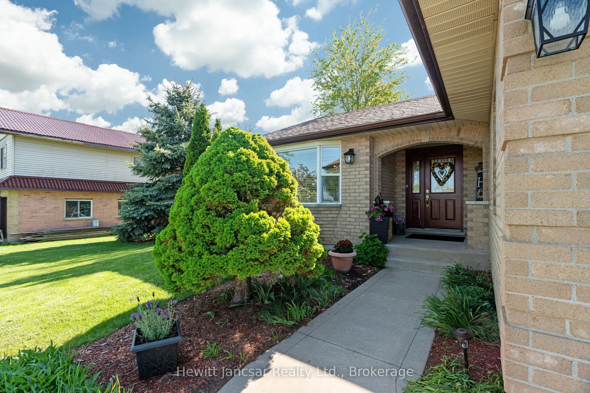 34381 DENFIELD Road, Lucan Biddulph, ON N0M 2S0 photo 4