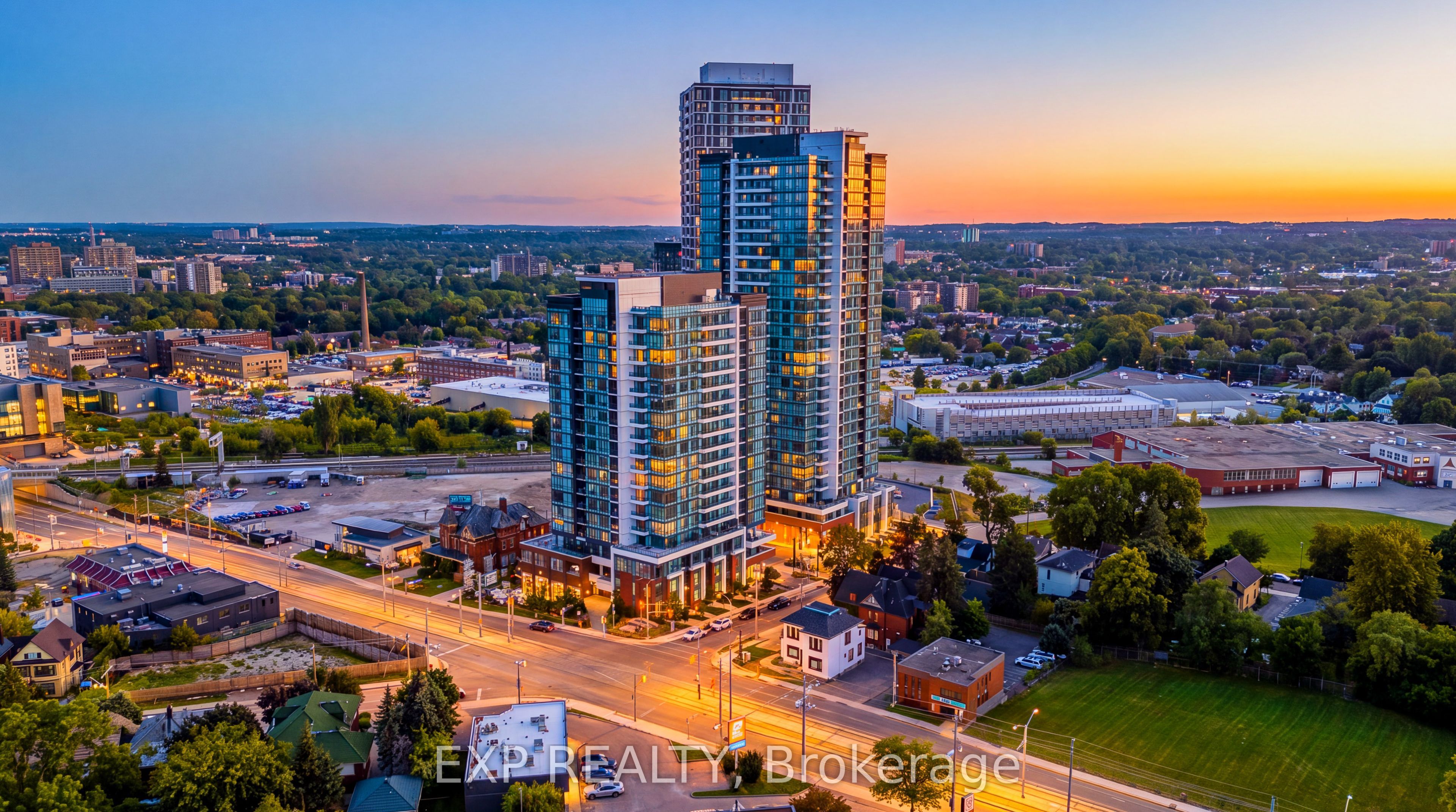 5 Wellington Street S 1011, Kitchener, ON N2G 1C7