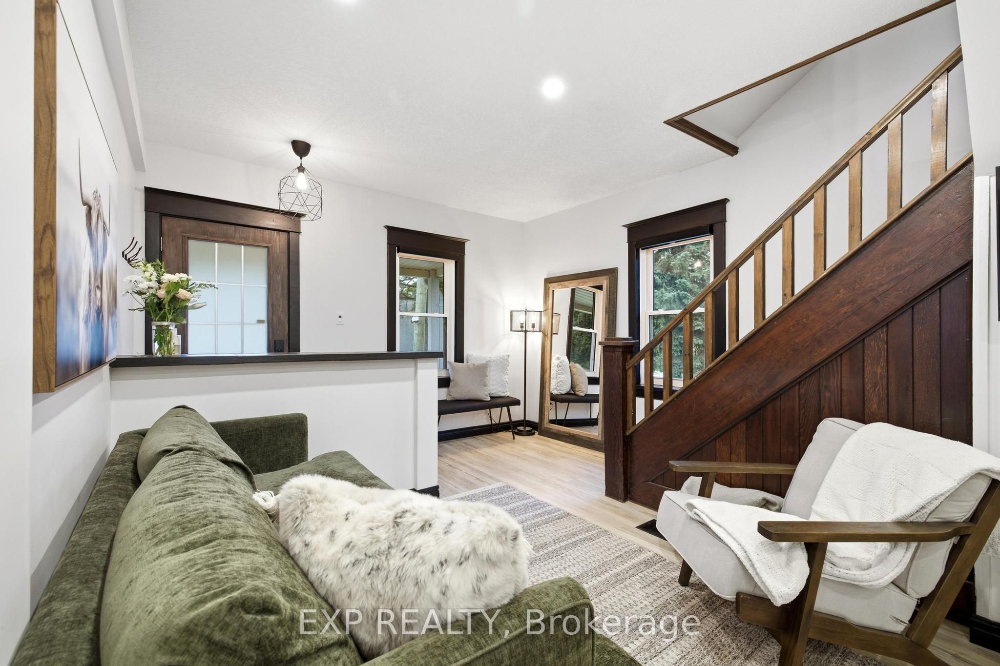 35 Arthur Street N, Woolwich, ON N3B 1Z6 photo 2