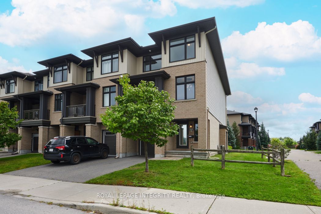 180 Poplin Street, Blossom Park - Airport and Area, ON K4M 0G9 photo 2