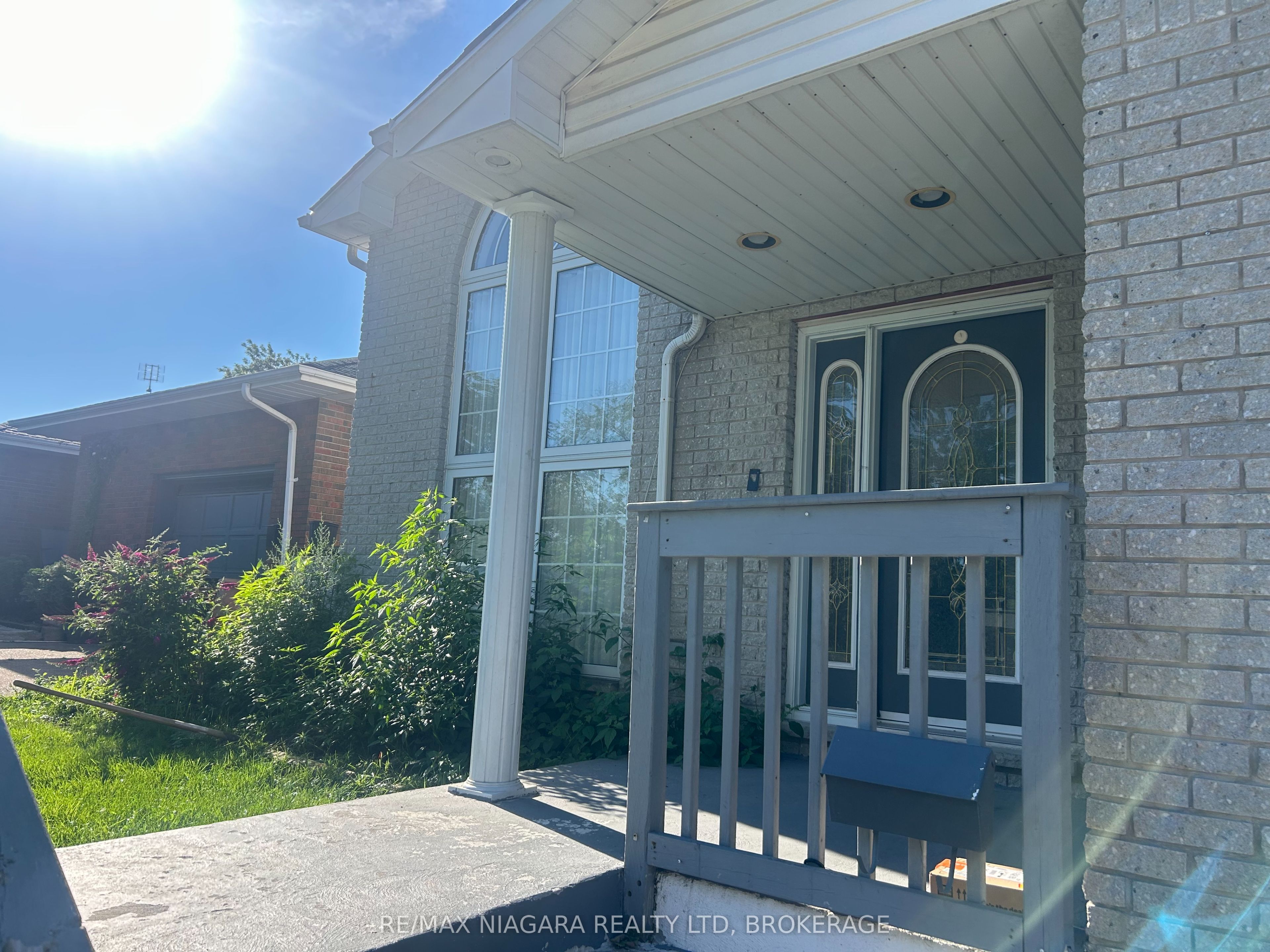 11 Ursula Avenue, St. Catharines, ON L2T 1S9 photo 2