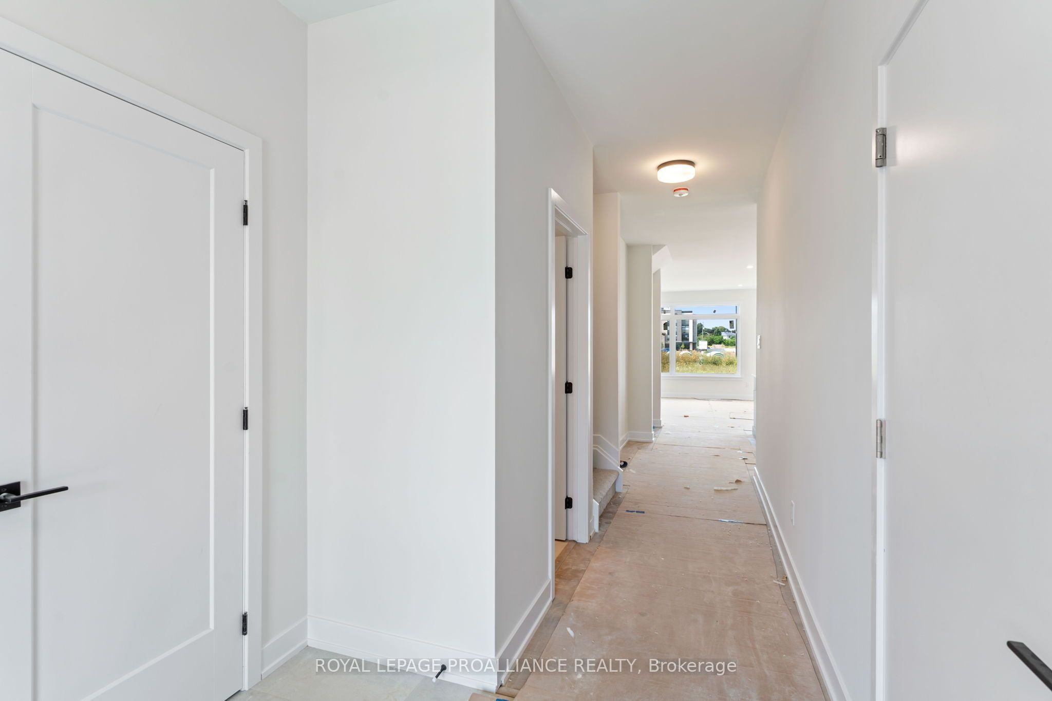 1028 Moore Street, Brockville, ON K6V 0H2 photo 5