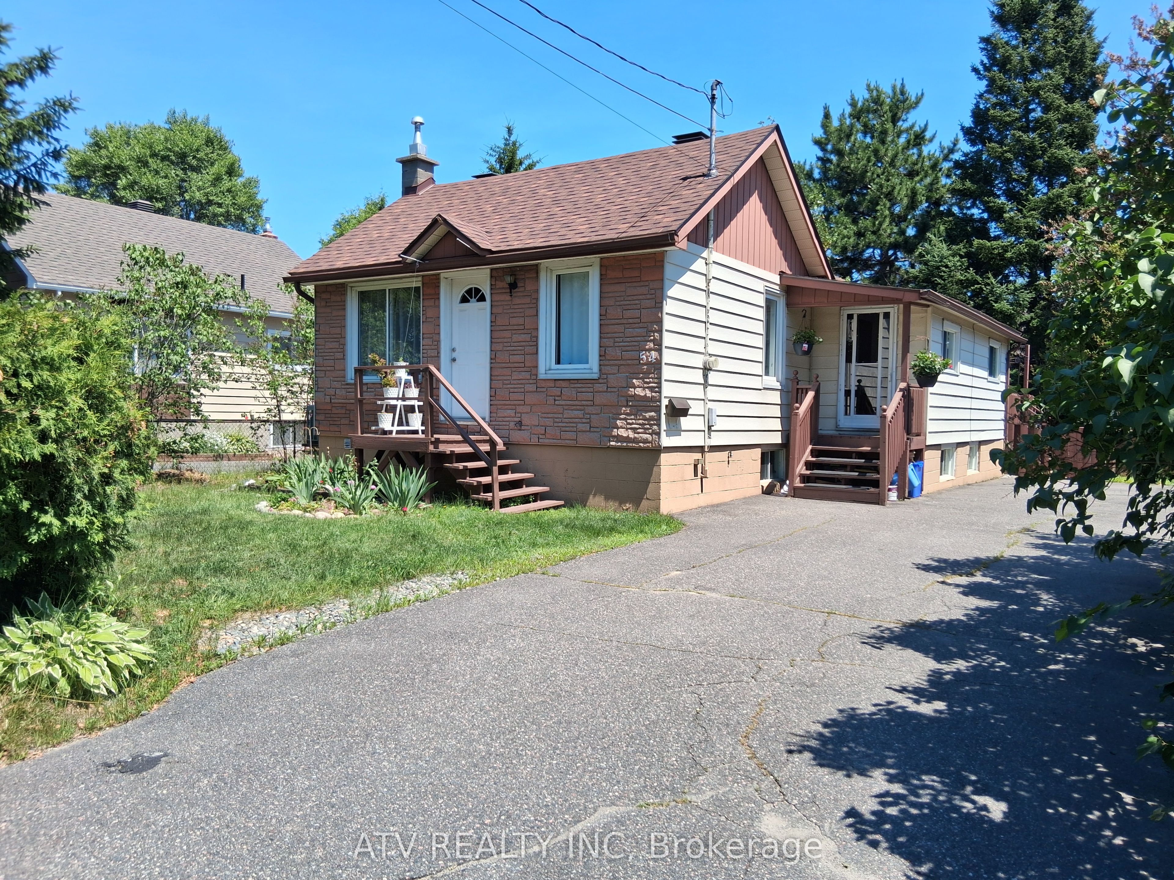 54 First Avenue, Sudbury Remote Area, ON P3B 3L1
