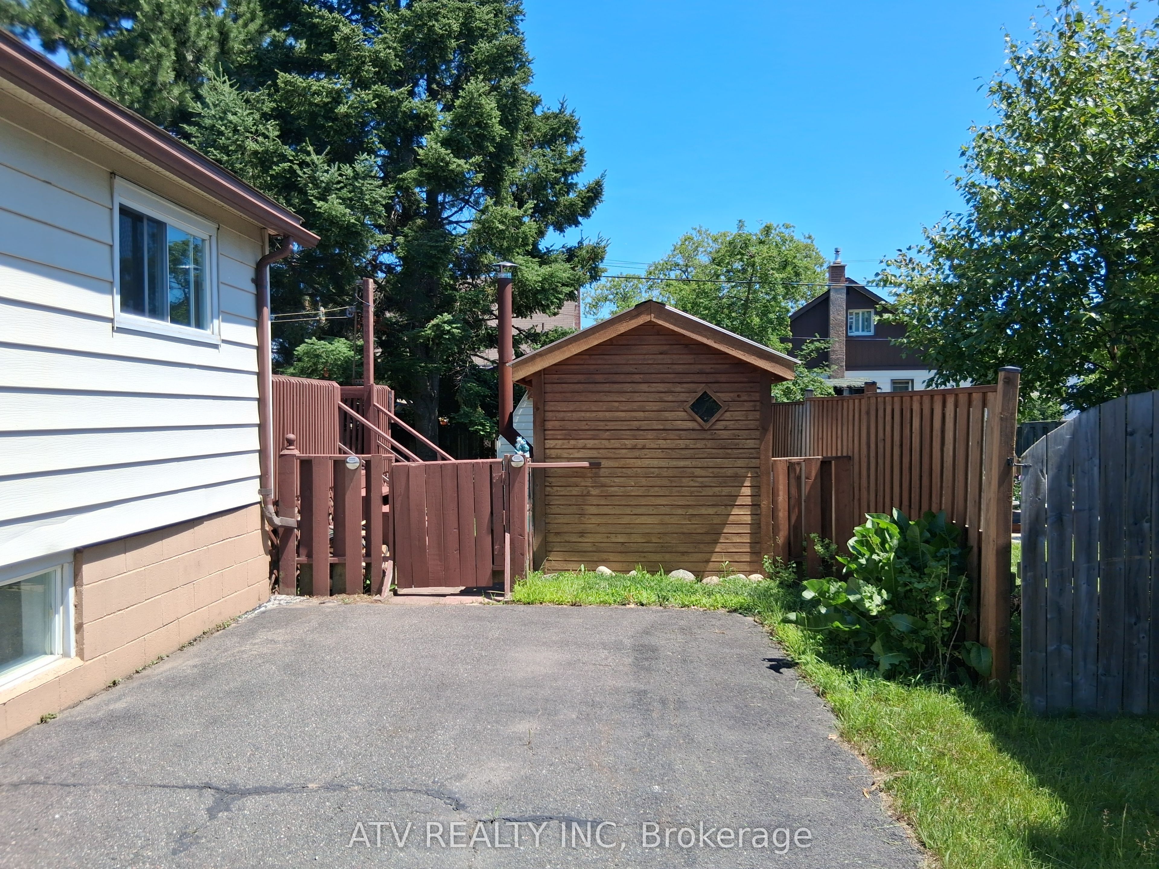54 First Avenue, Sudbury Remote Area, ON P3B 3L1 photo 2
