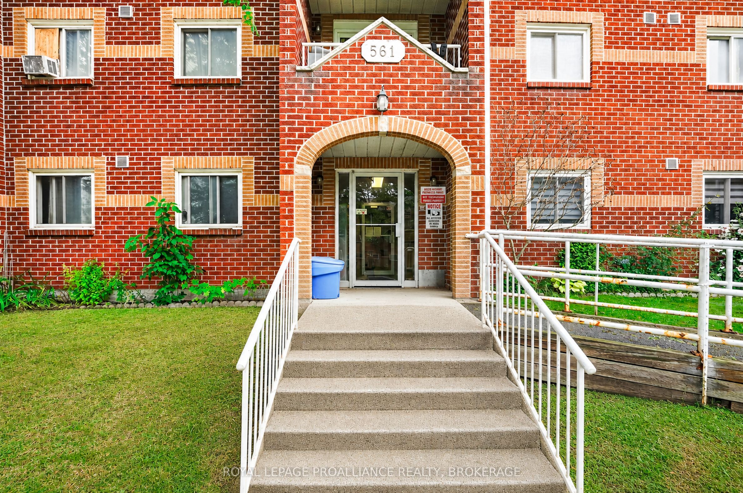 561 Armstrong Road 210, Kingston, ON K7M 8J9