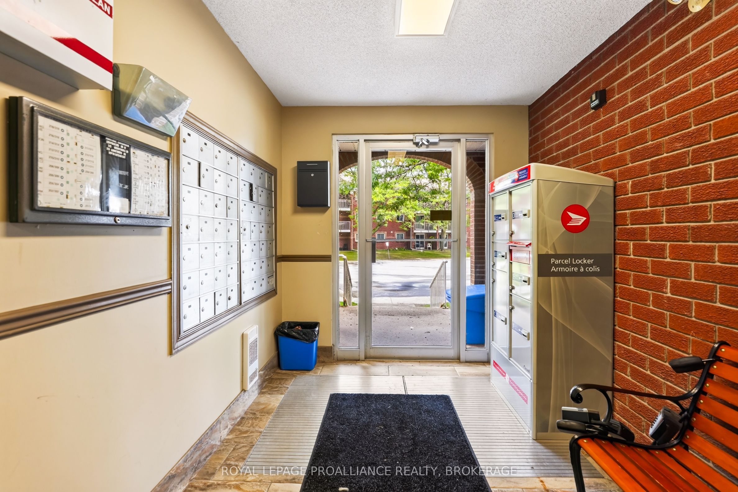 561 Armstrong Road 210, Kingston, ON K7M 8J9 photo 5
