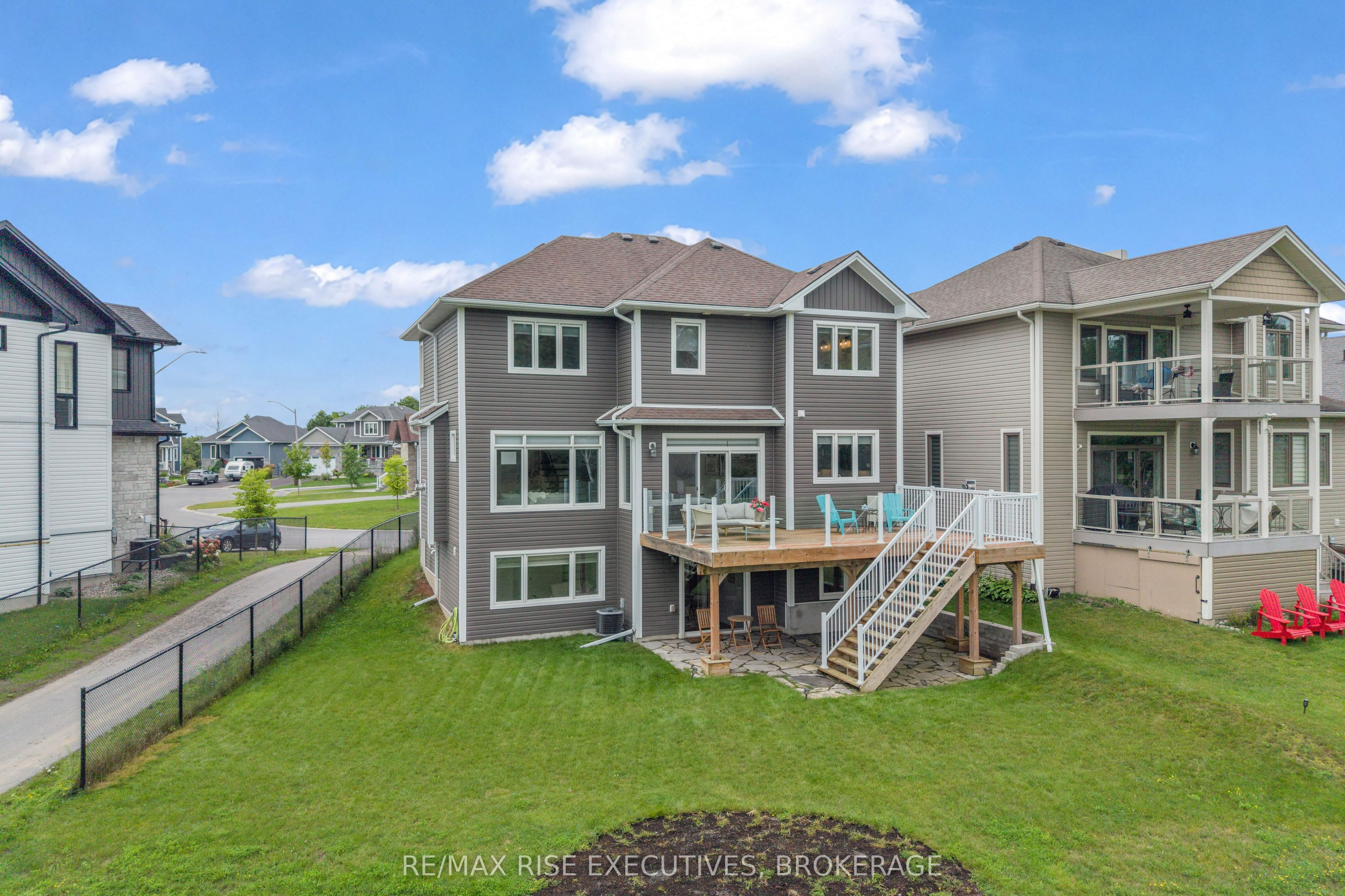232 Mill Pond Place, Kingston, ON K7M 0C9 photo 2