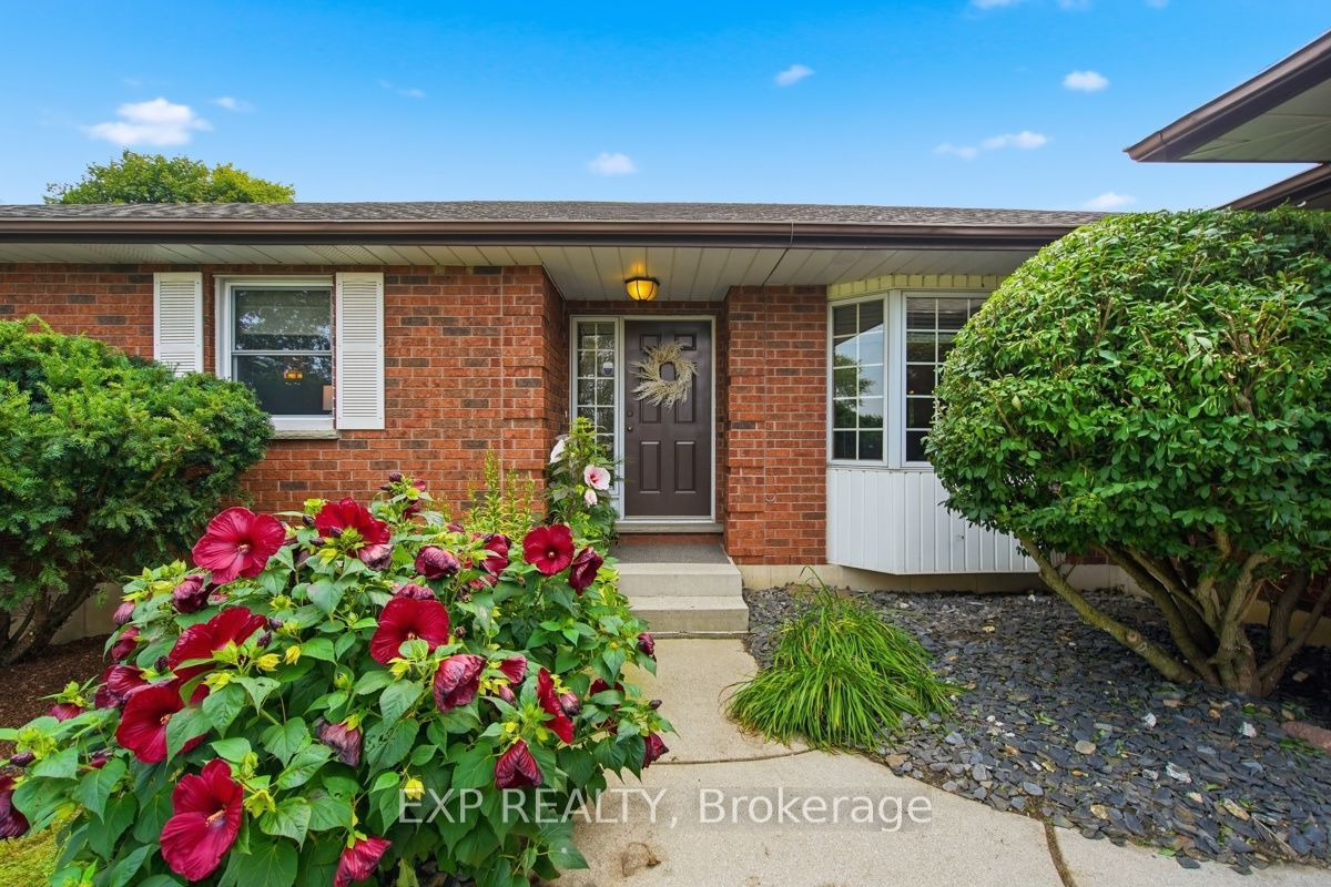 23401 Melbourne Road, Southwest Middlesex, ON N0L 1A0 photo 5