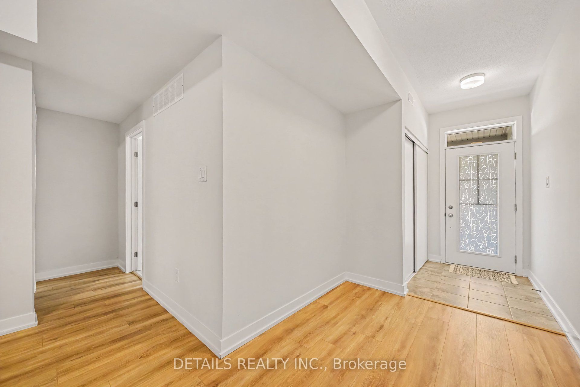 214 Anyolite Private, Barrhaven, ON K2J 7J3 photo 4