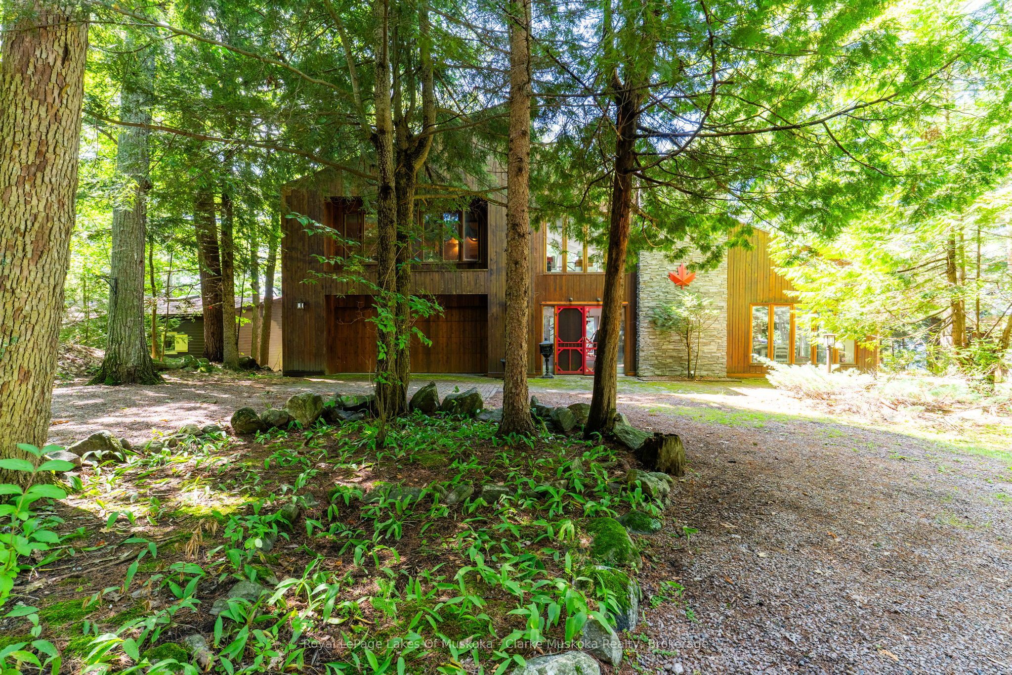 2807 Muskoka Road 169 Road, Muskoka Lakes, ON P0C 1A0 photo 2