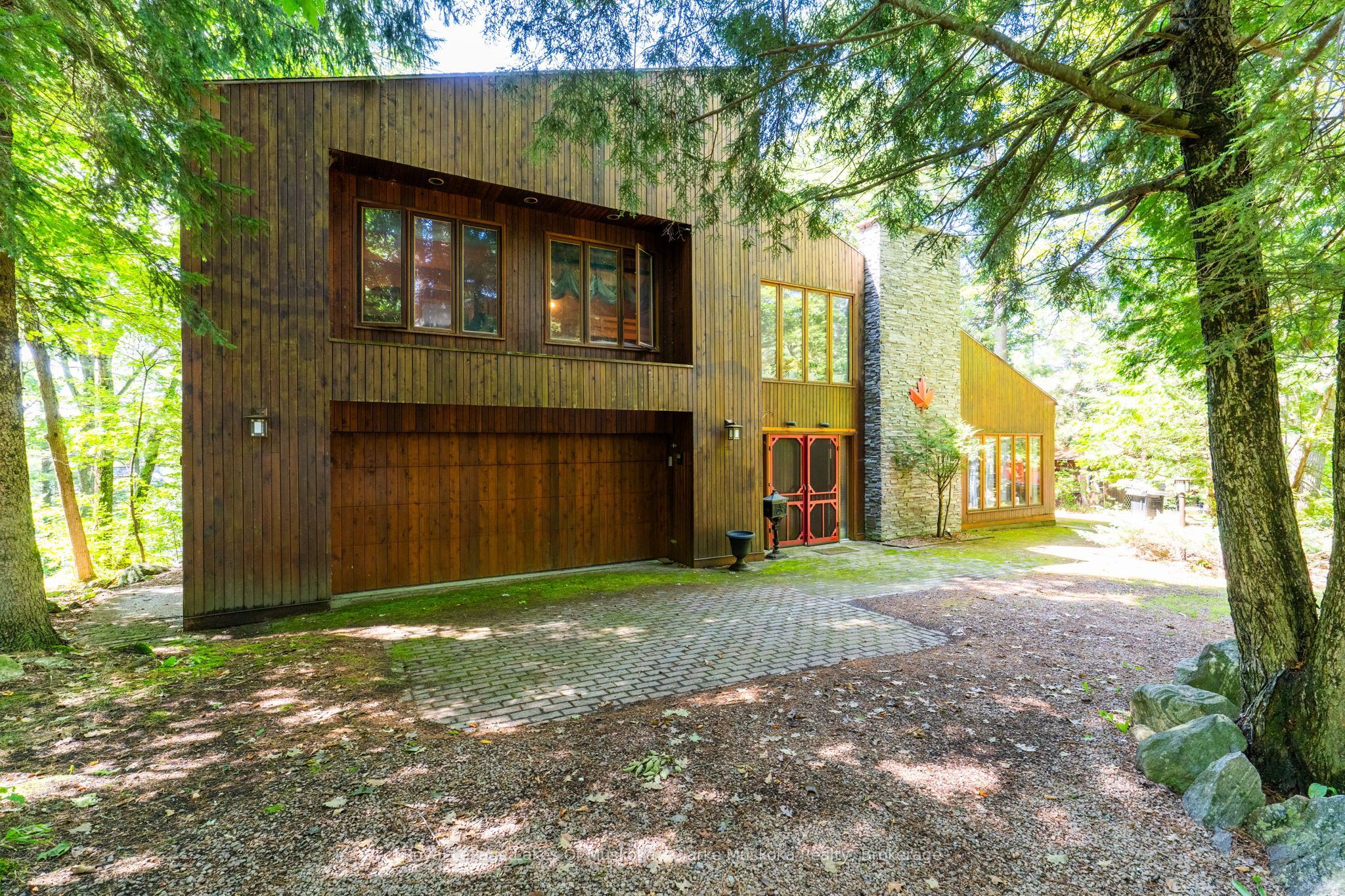 2807 Muskoka Road 169 Road, Muskoka Lakes, ON P0C 1A0 photo 3