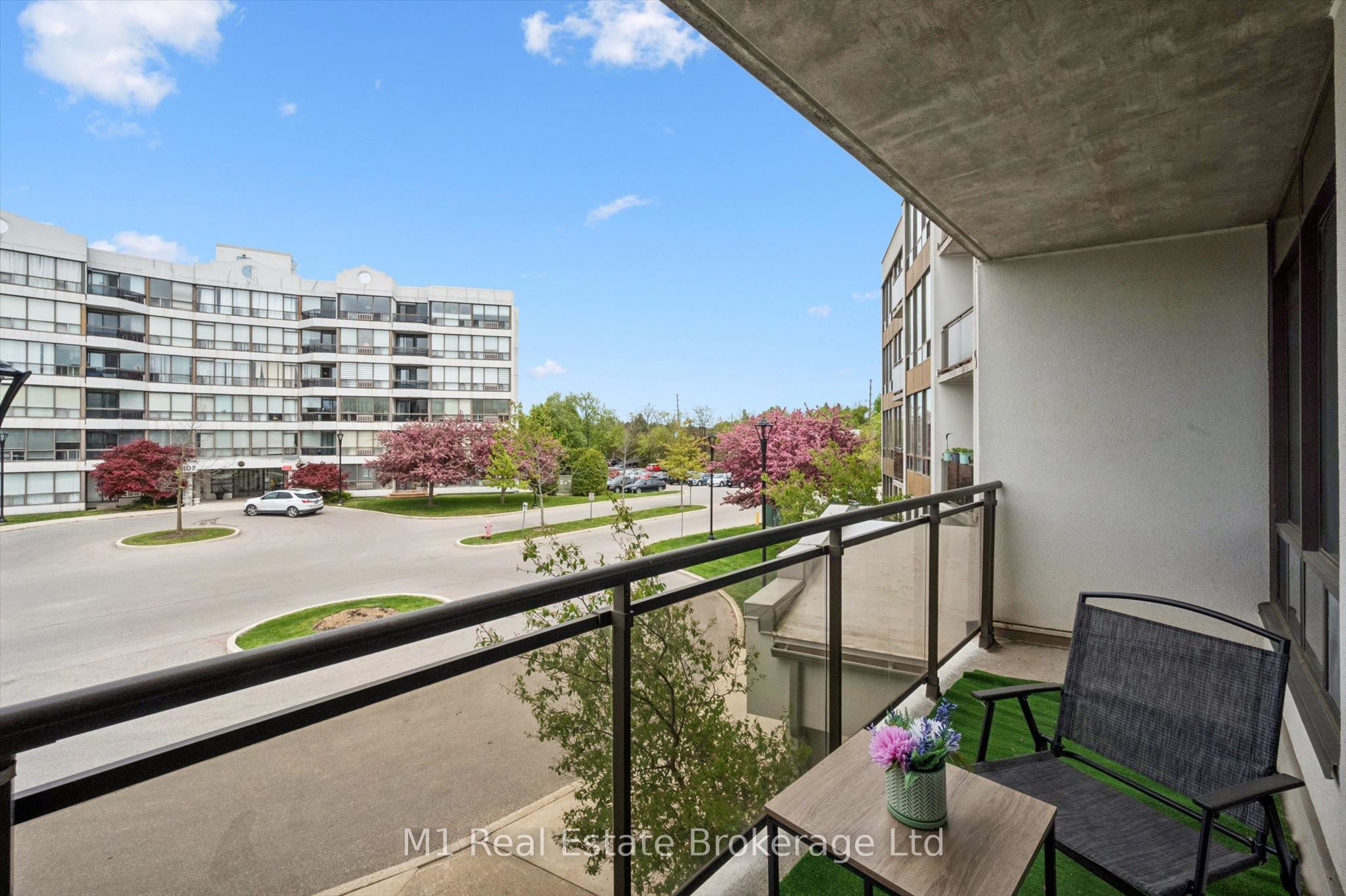 105 Bagot Street 208, Guelph, ON N1H 8H4