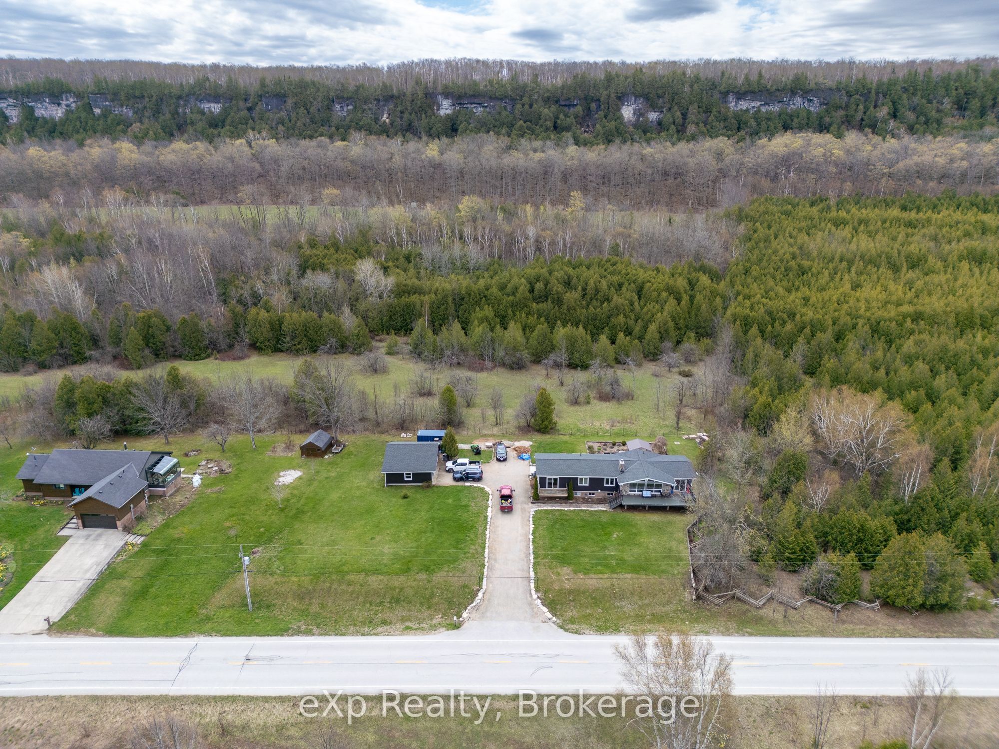 502754 Grey Road 1, Georgian Bluffs, ON N0H 2T0 photo 2