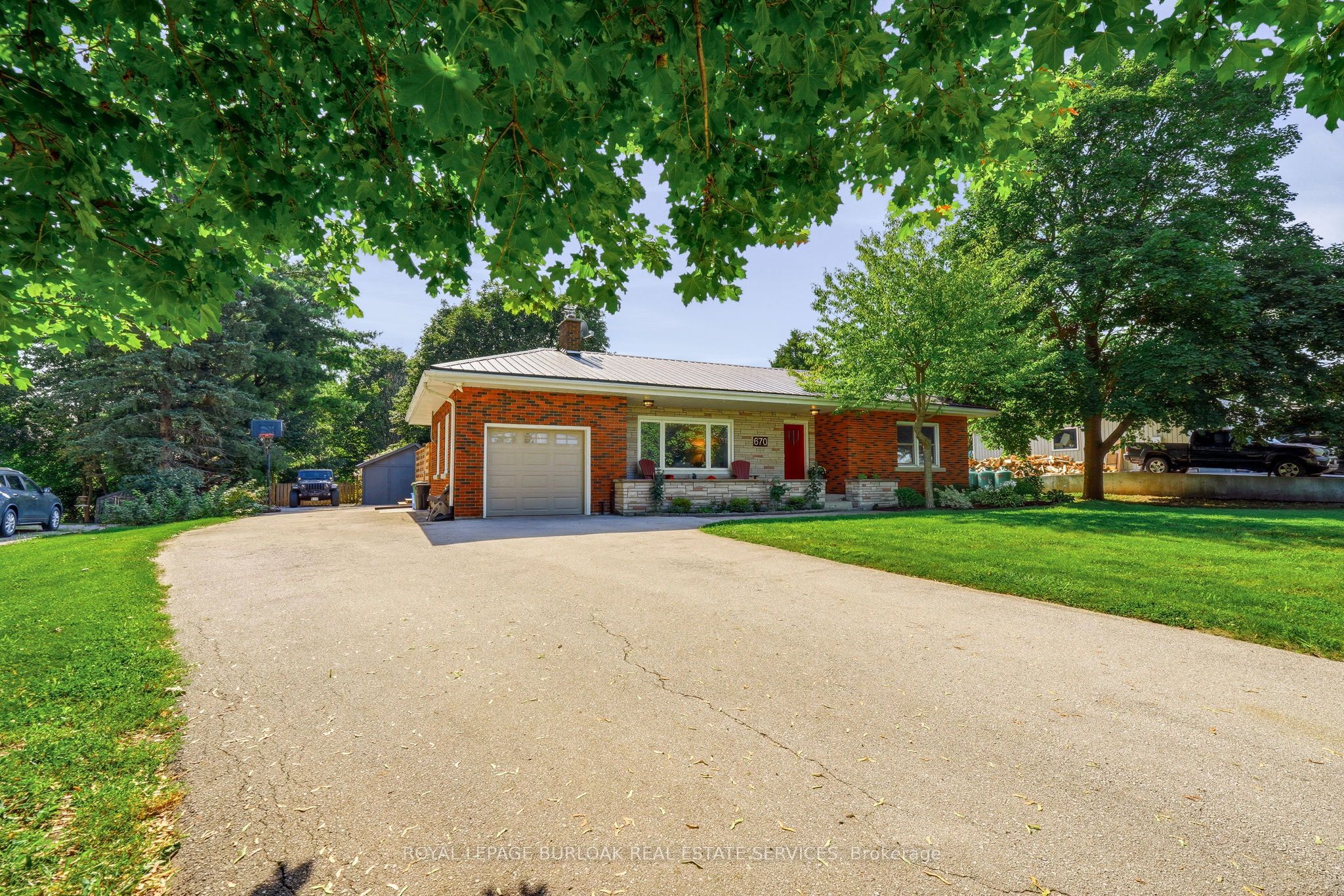 670 Thompson Road, Hamilton, ON L0R 2B0 photo 2