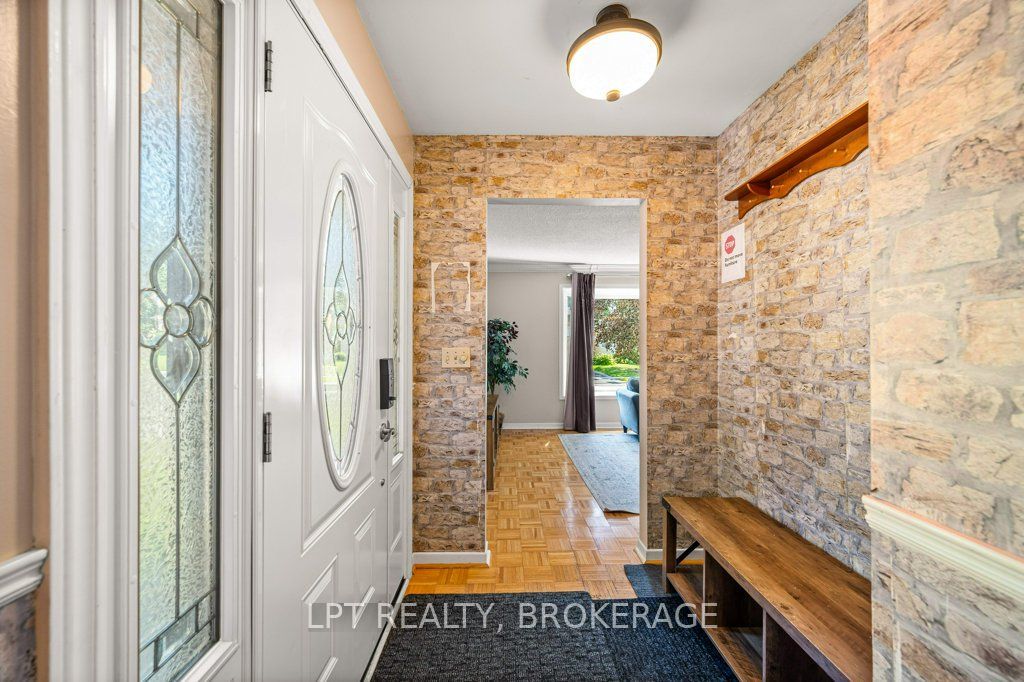 785 Allum Avenue, Kingston, ON K7M 7A3 photo 4