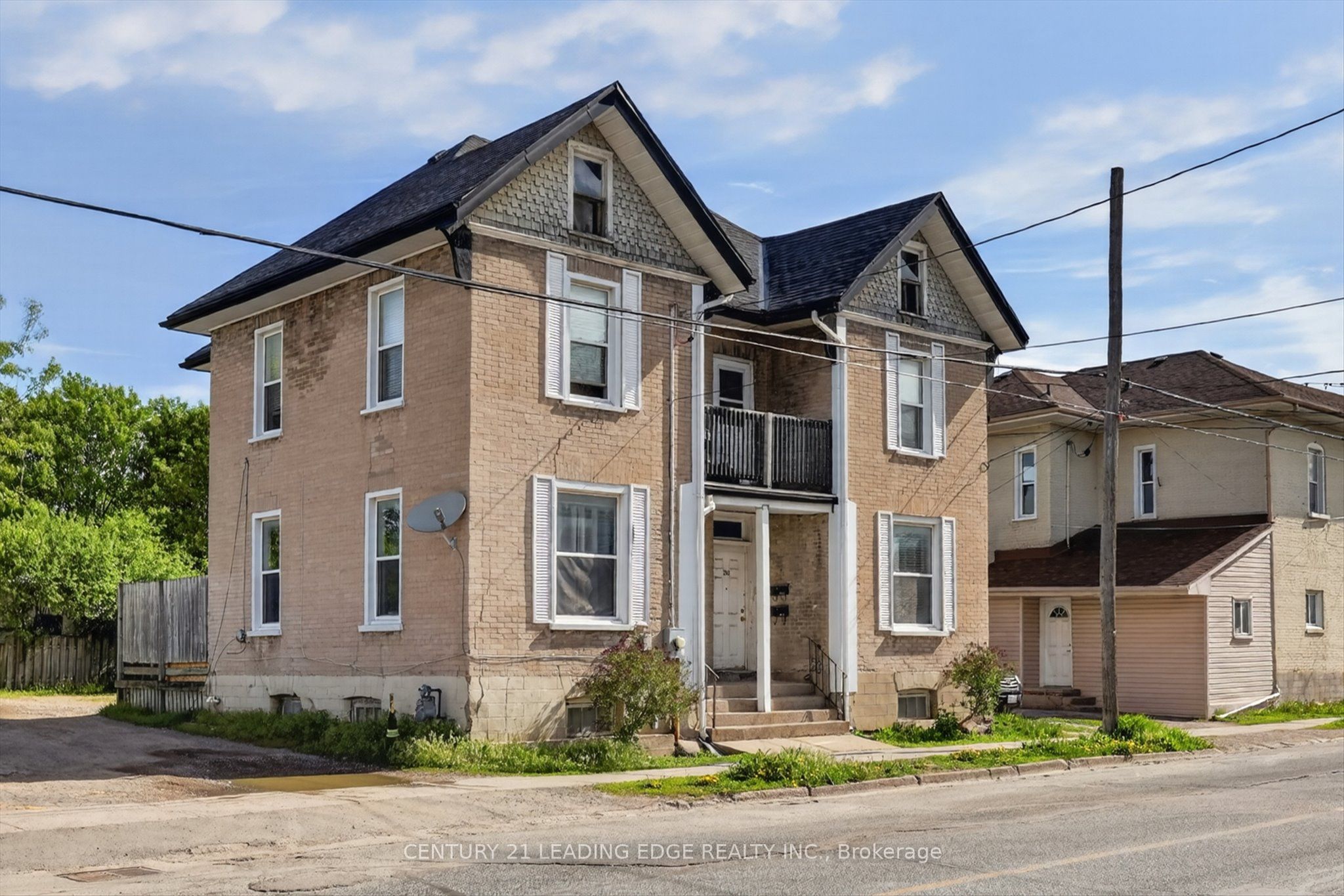 292-294 Townsend Street, Peterborough, ON K9J 2K7 photo 3