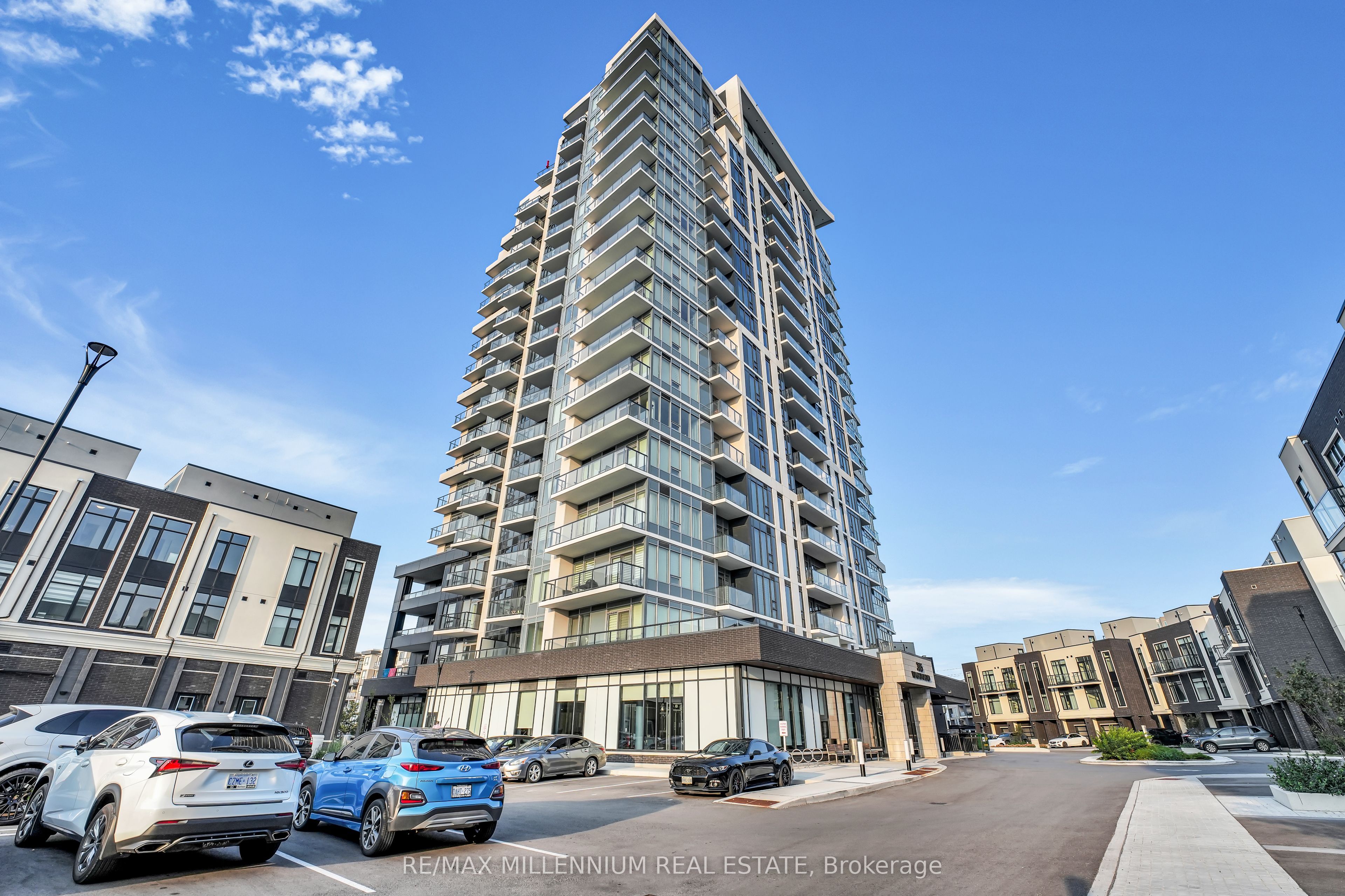 385 Winston Road 1011, Grimsby, ON L3M 4E8