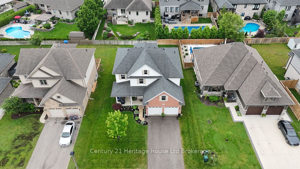 29 Brookside Lane, Tillsonburg, ON N4G 0A1 photo 2