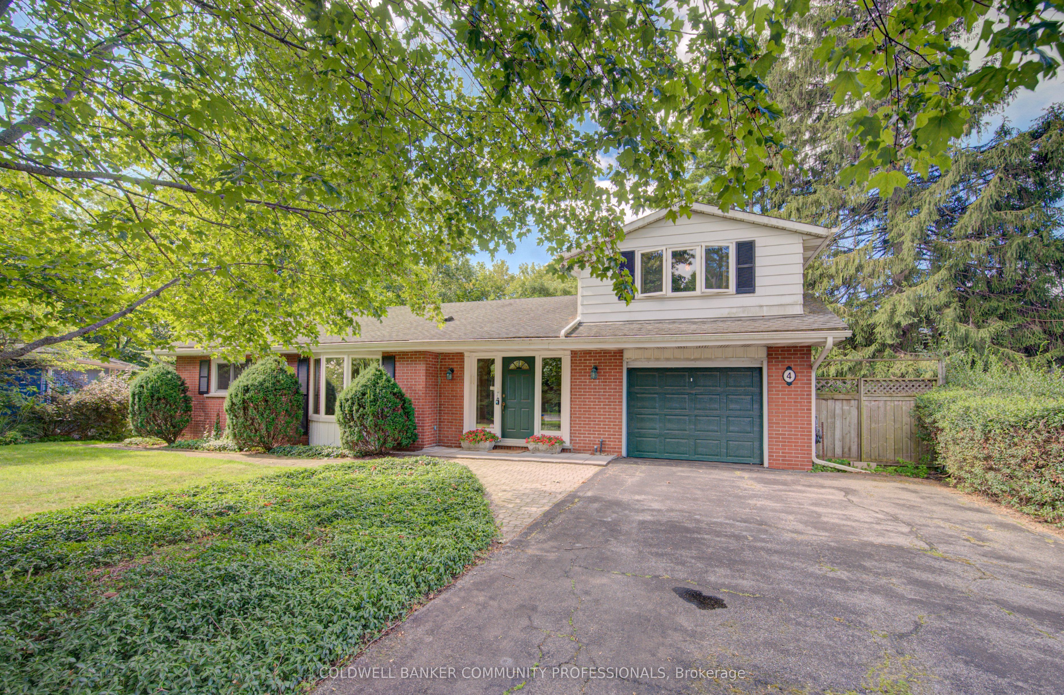 4 Mayfair Court, Hamilton, ON L9H 3P2 photo 3