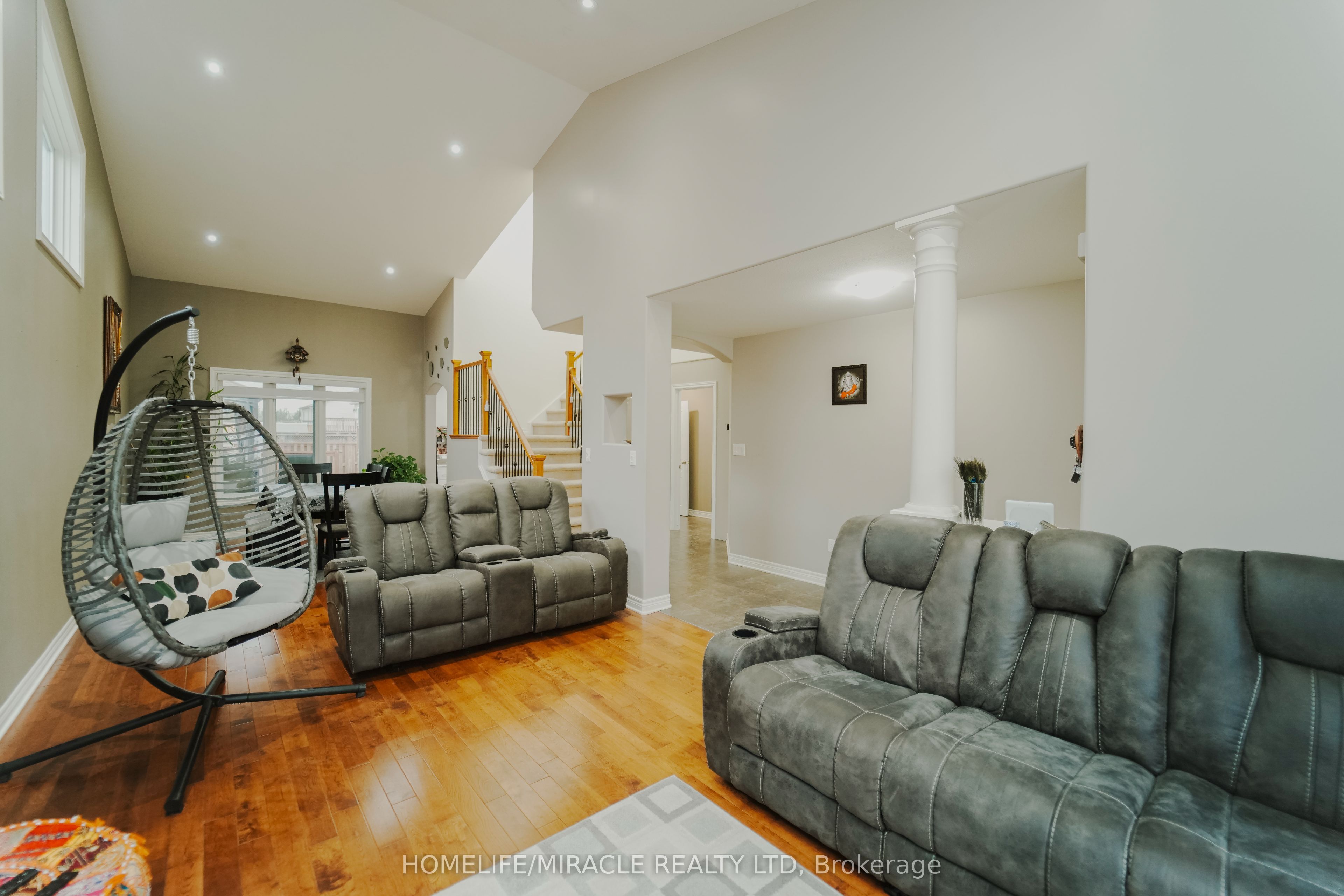 6978 Shannon Drive, Niagara Falls, ON L2H 3N7 photo 5