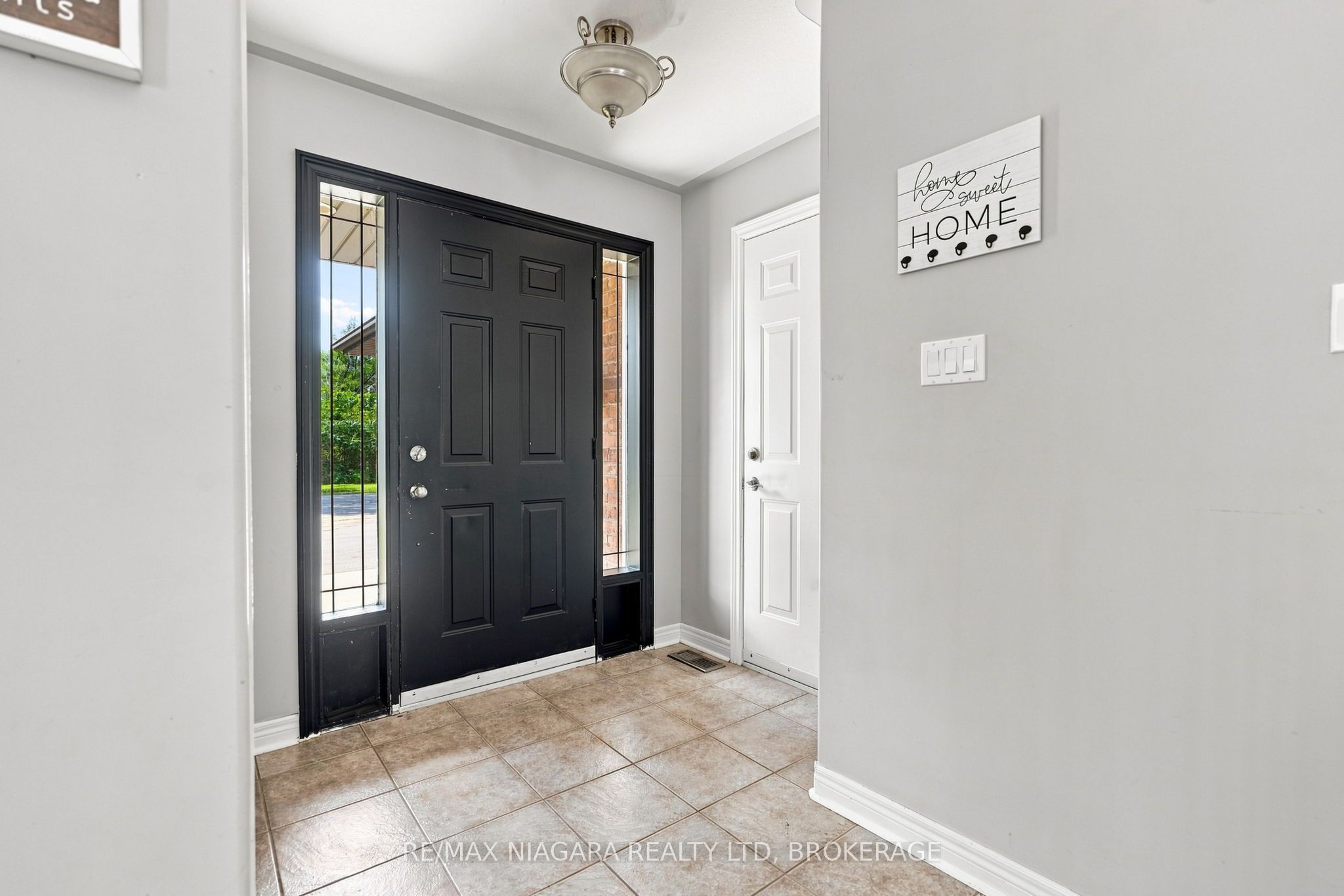 262 Draper's Street, Welland, ON L3C 7N2 photo 4