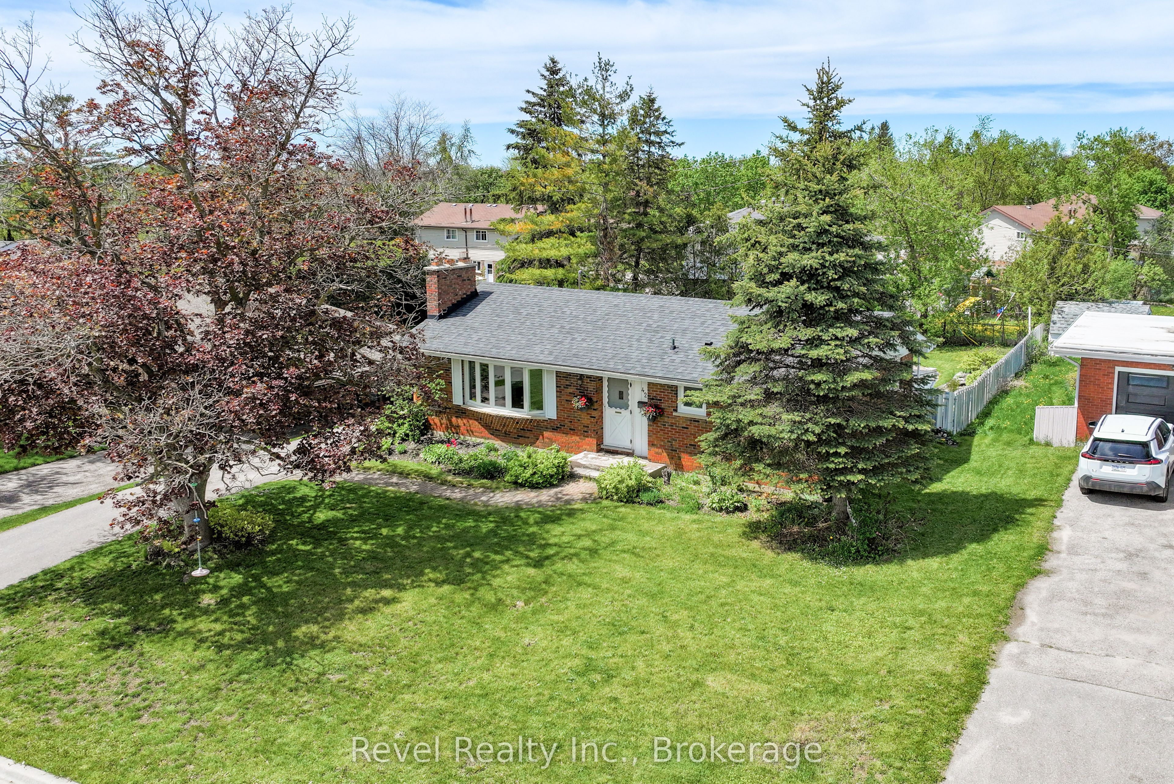 42 Kawartha Drive, Kawartha Lakes, ON K9V 1A5 photo 2