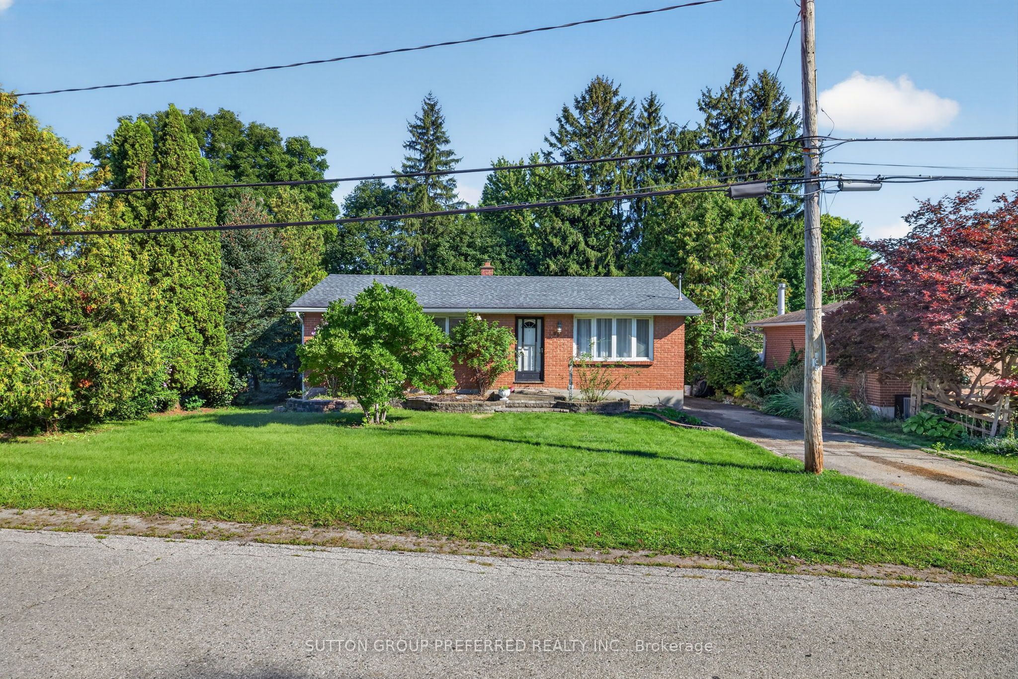 98 Queen Street, Thames Centre, ON N0L 1G2 photo 3