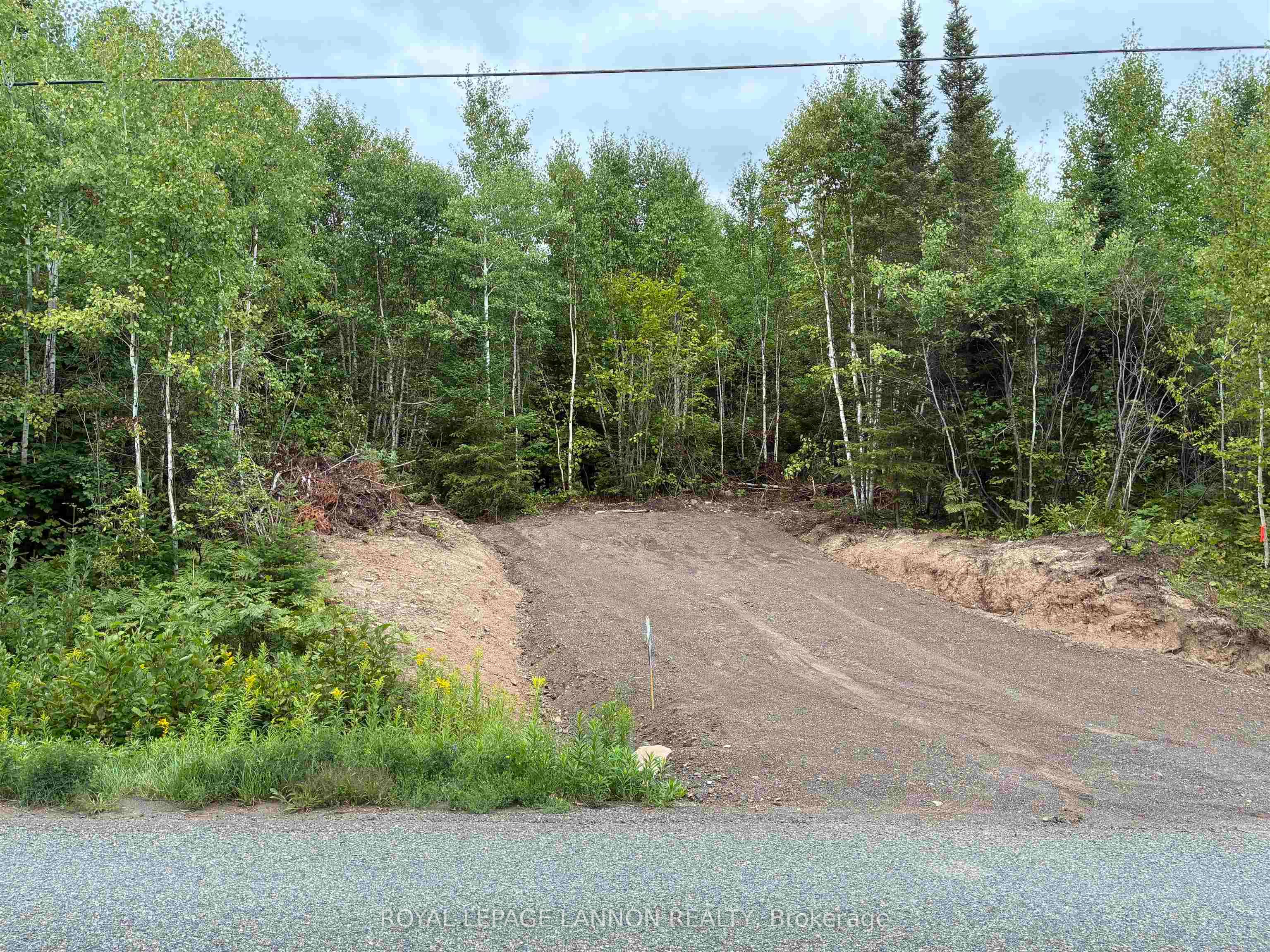 241 Cloud Lake Road, Neebing, ON P7L 0A8 photo 2