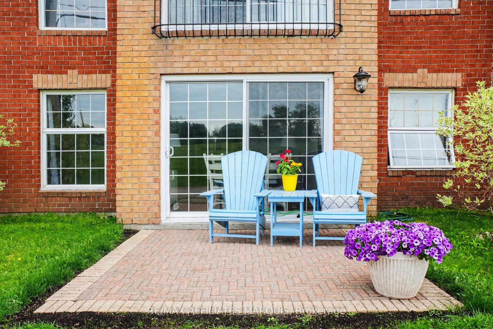 40 Pearl Street 115, Smiths Falls, ON K7A 5B5