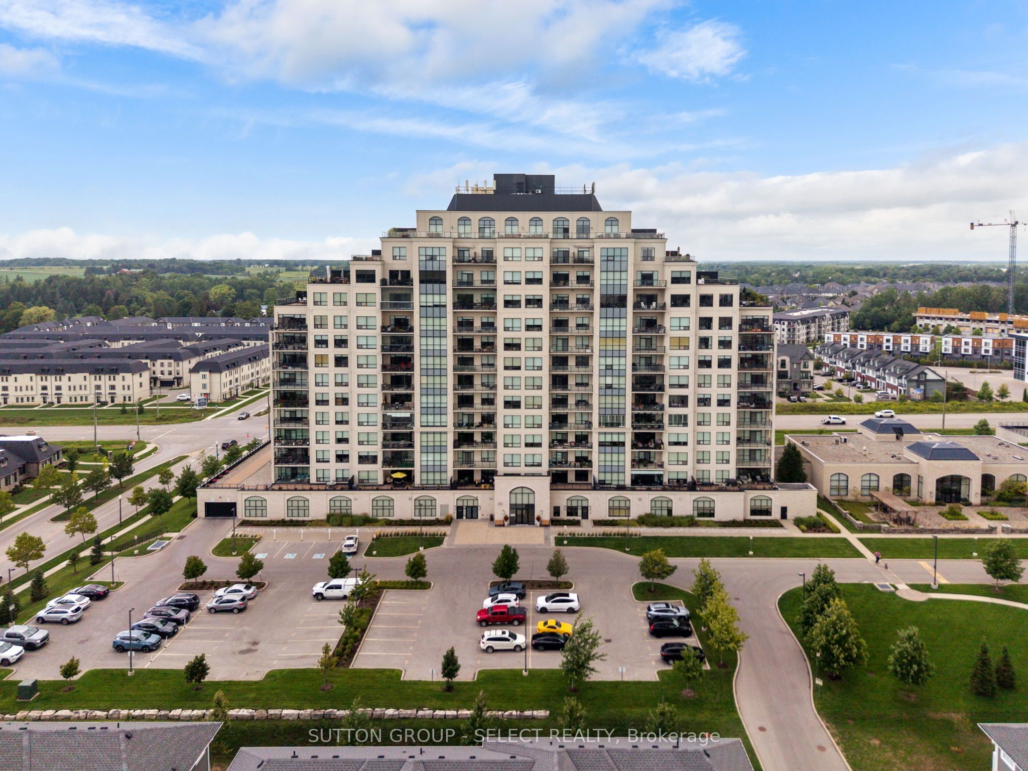 260 Villagewalk Boulevard 209, London North, ON N6G 0W6