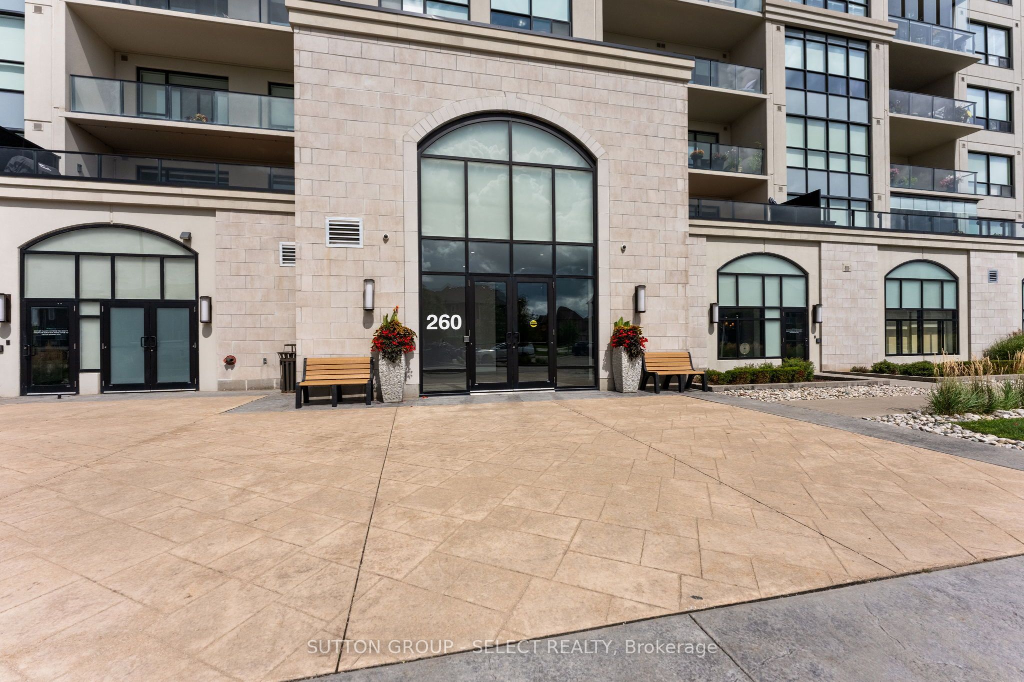 260 Villagewalk Boulevard 209, London North, ON N6G 0W6 photo 2