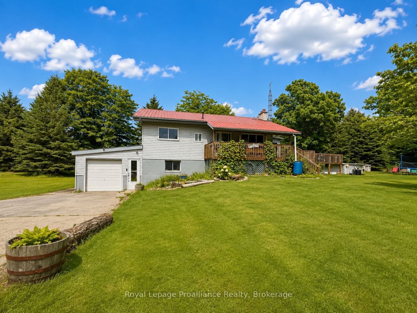 59 Helyer Road, Quinte West, ON K8V 5P4 photo 2