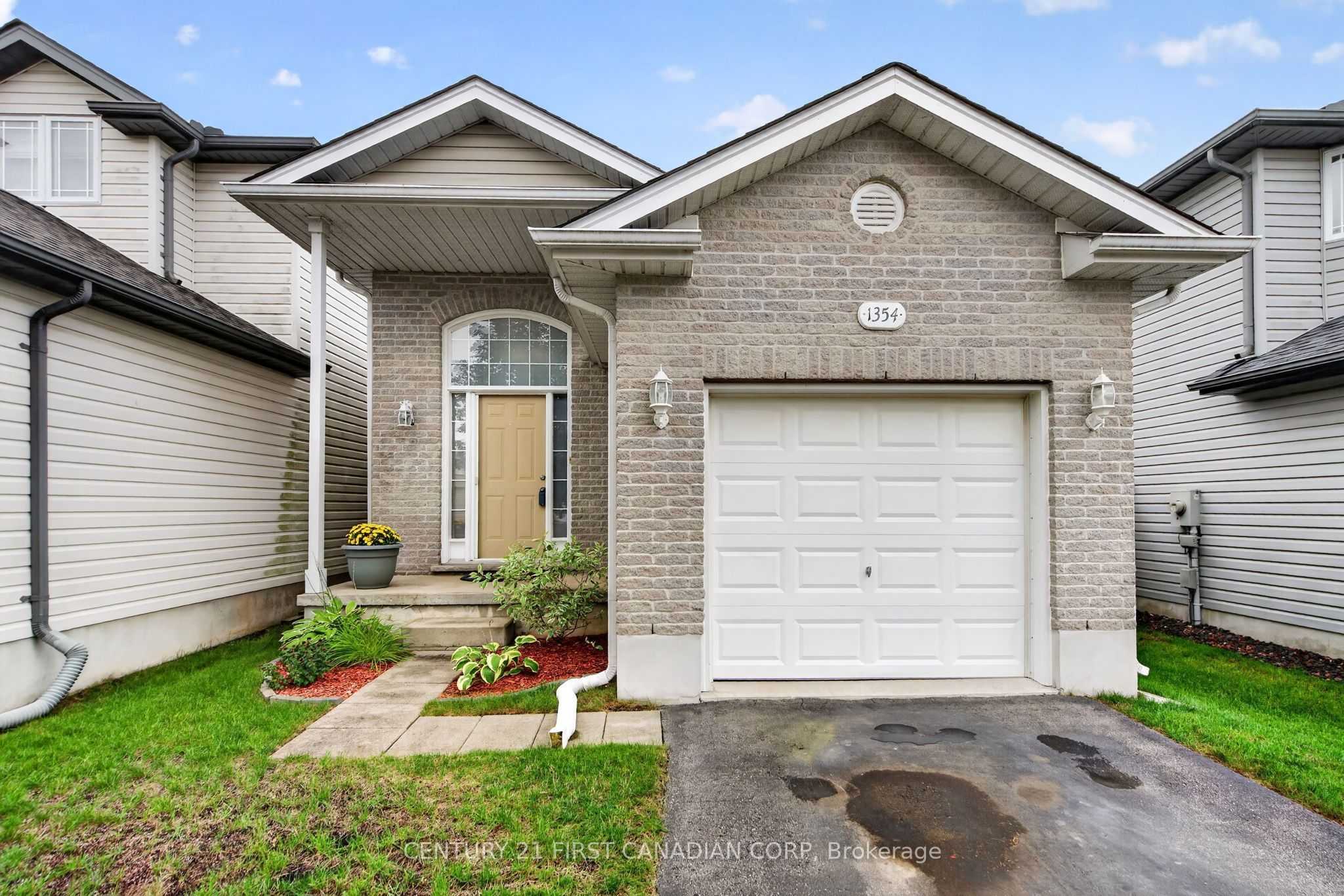 1354 Aspenridge Crescent, London East, ON N5Y 5P1