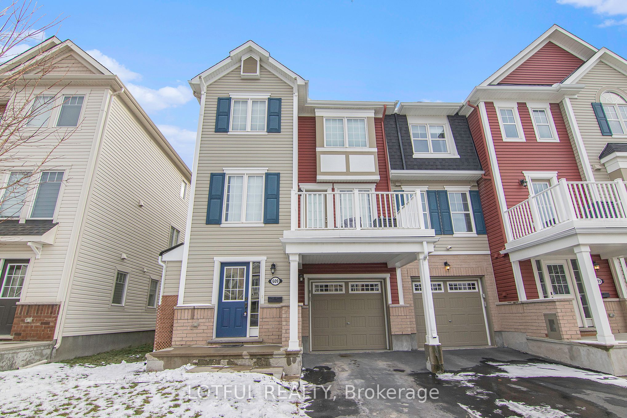 609 Foxlight Circle, Kanata, ON K2M 0L9
