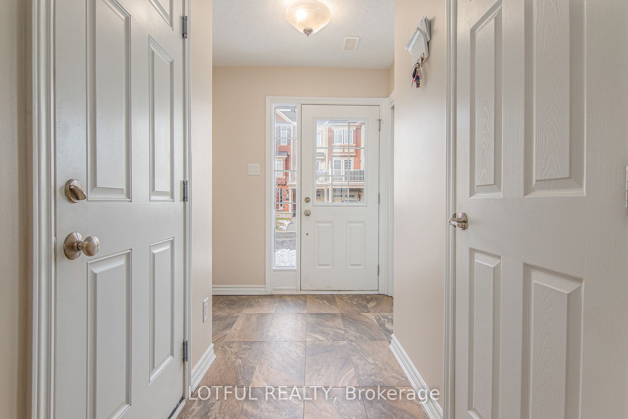 609 Foxlight Circle, Kanata, ON K2M 0L9 photo 3