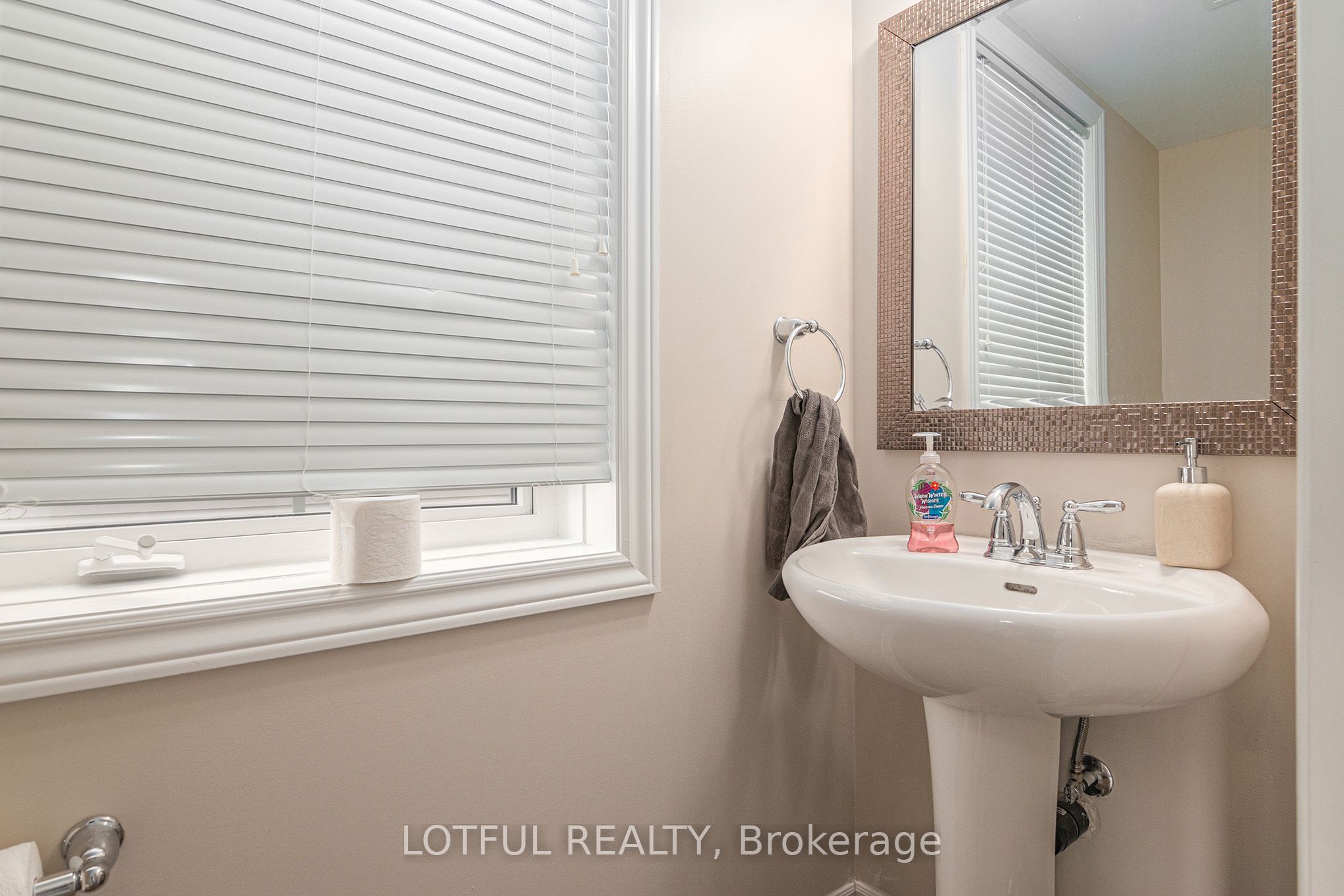 609 Foxlight Circle, Kanata, ON K2M 0L9 photo 5